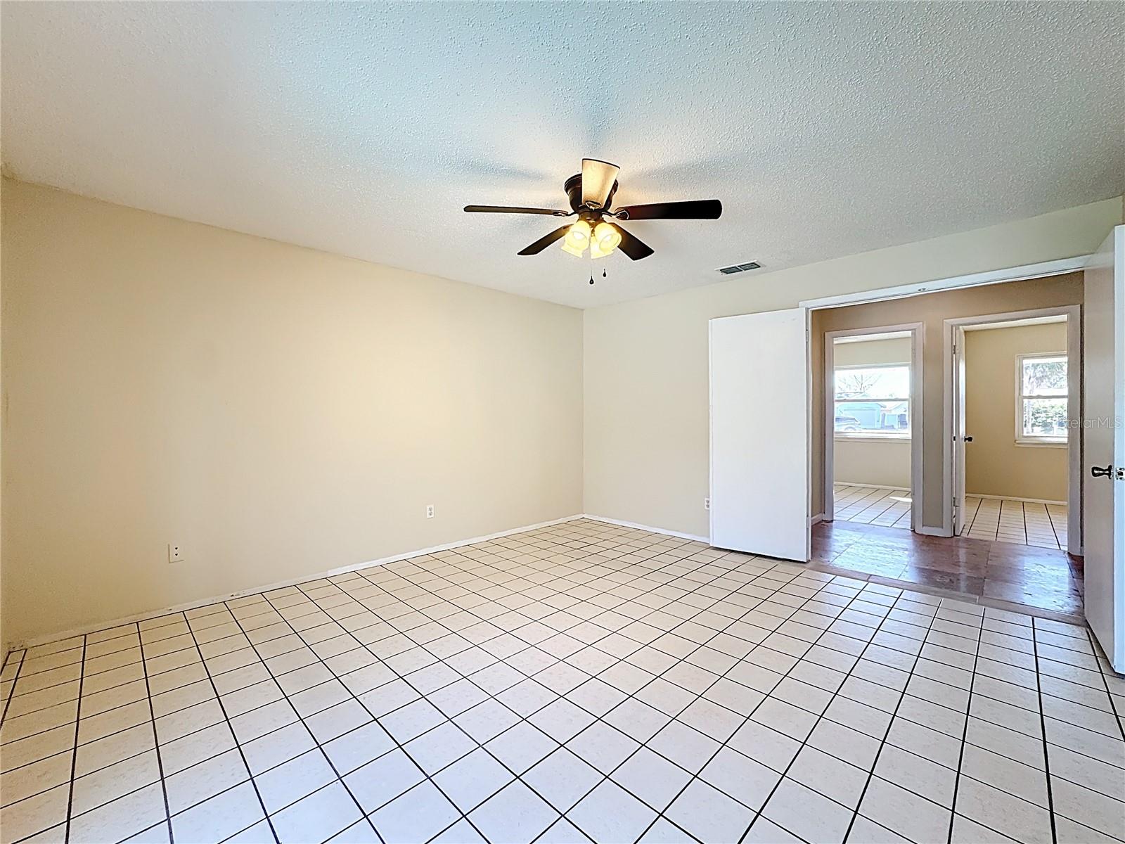 Image 31 of 45 For 180 Ulysses Drive