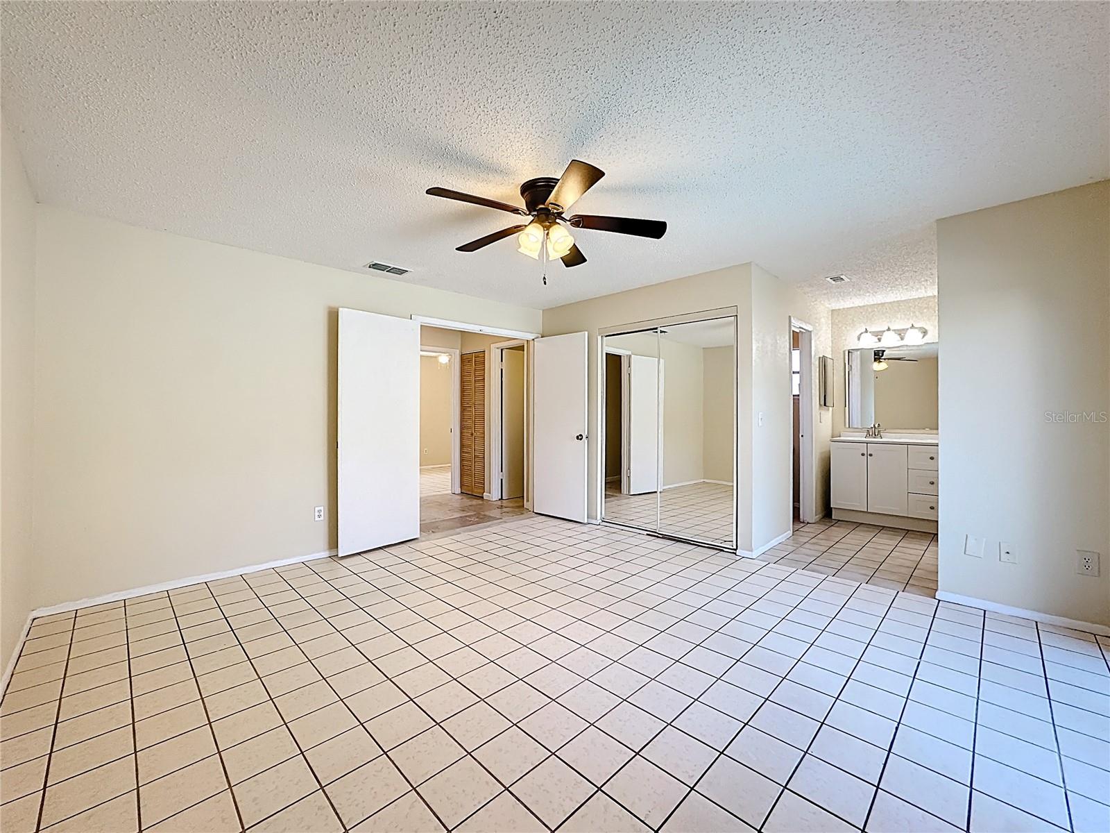 Image 32 of 45 For 180 Ulysses Drive