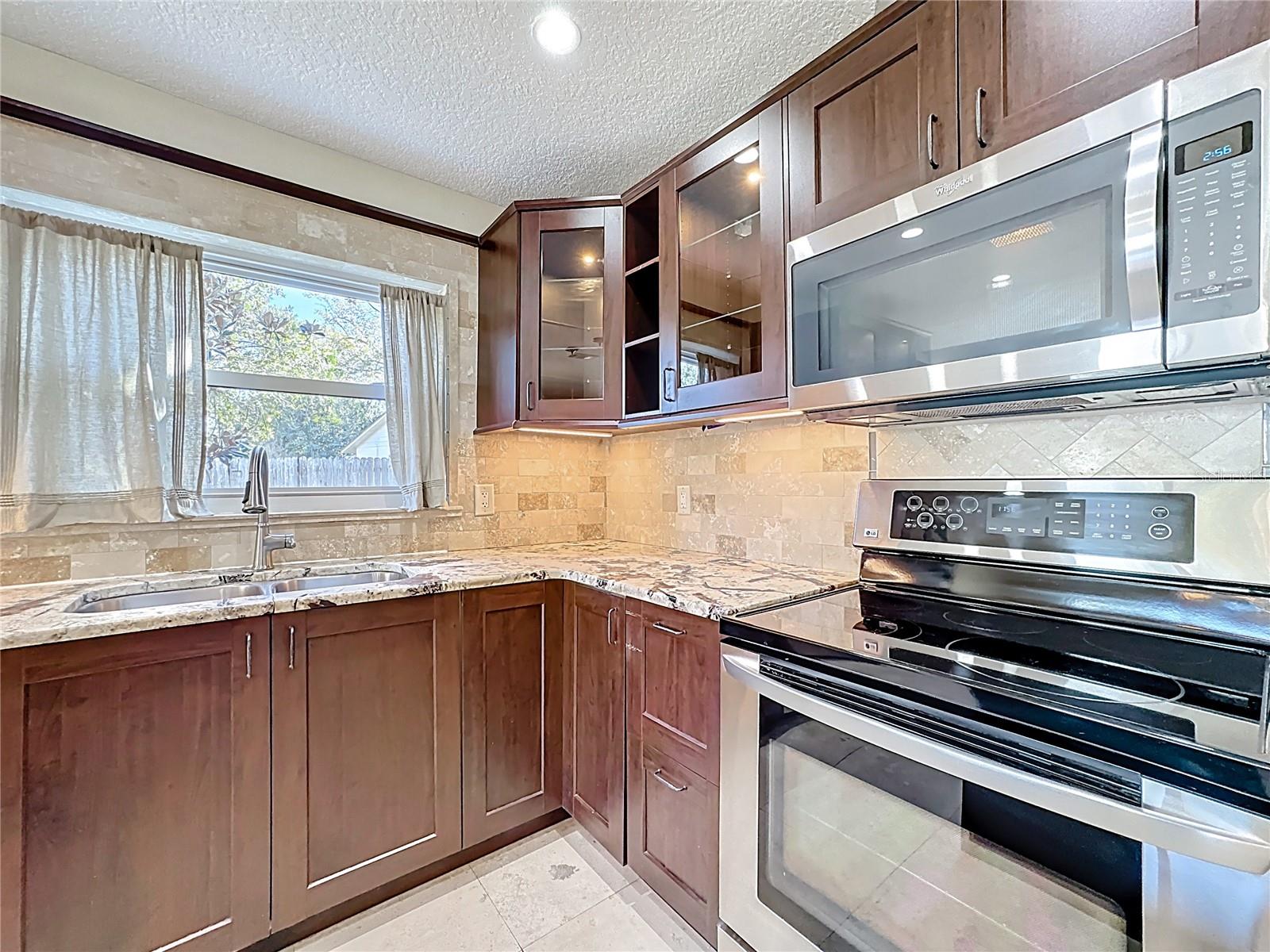 Image 9 of 45 For 180 Ulysses Drive