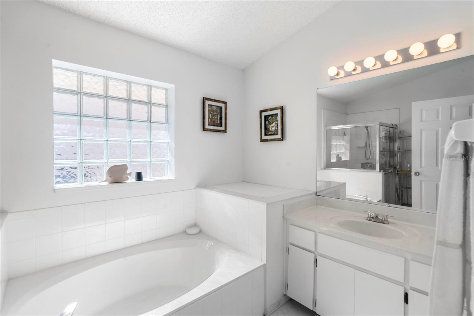 Image 21 of 54 For 4804 Pliny Court