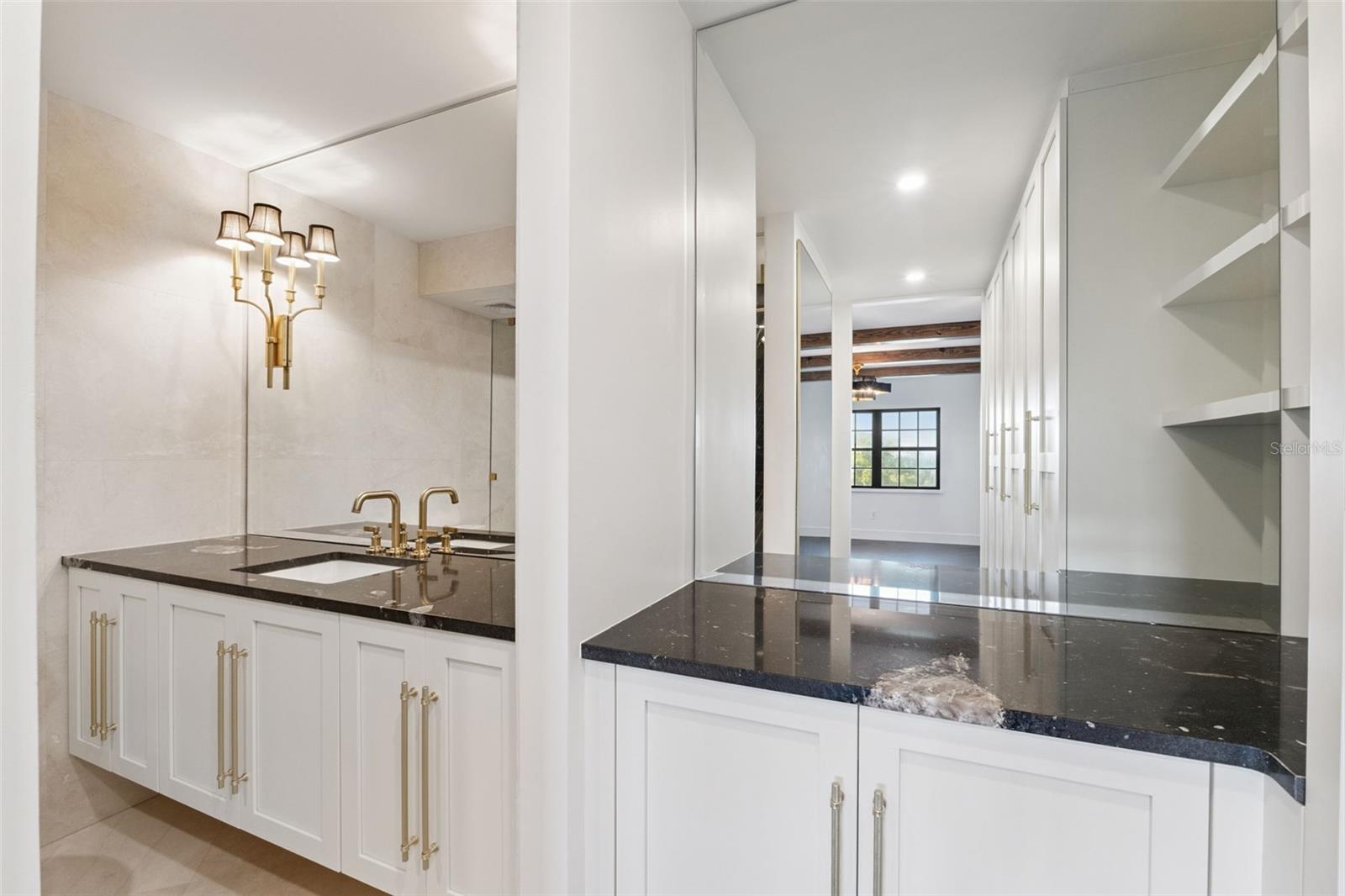 Image 20 of 35 For 100 Interlachen Avenue 404