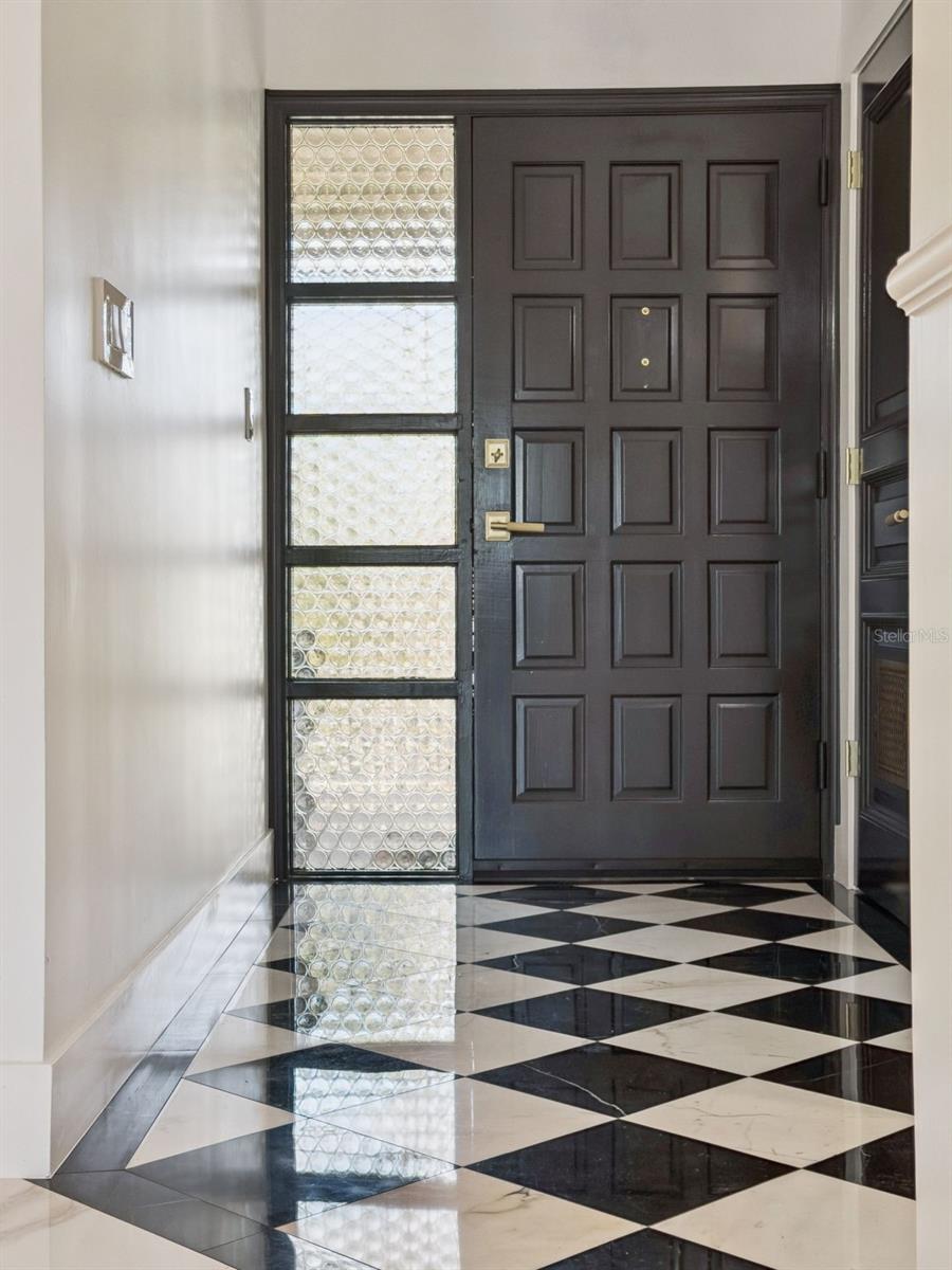 Image 3 of 35 For 100 Interlachen Avenue 404