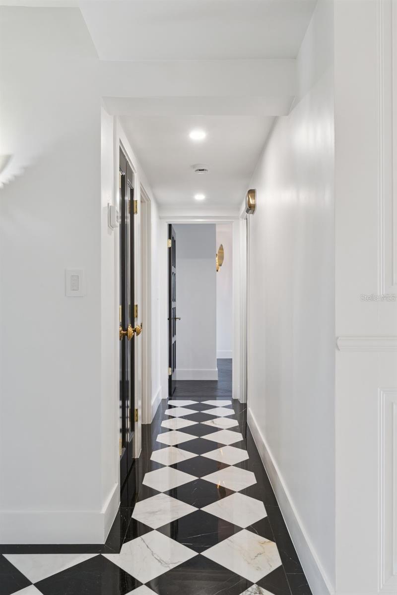 Image 5 of 35 For 100 Interlachen Avenue 404