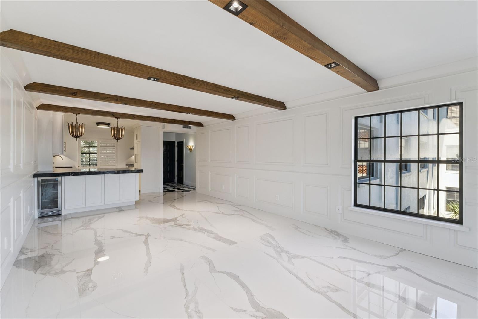 Image 9 of 35 For 100 Interlachen Avenue 404