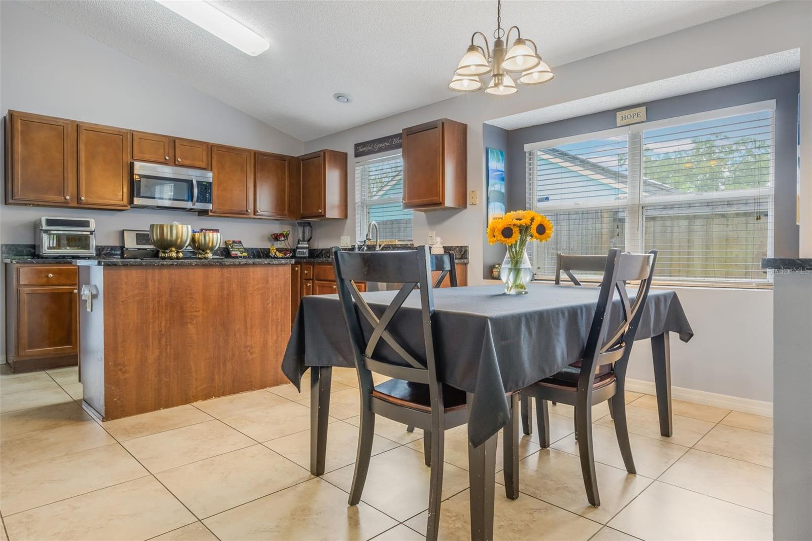 Image 9 of 20 For 2083 Arbor Way Street