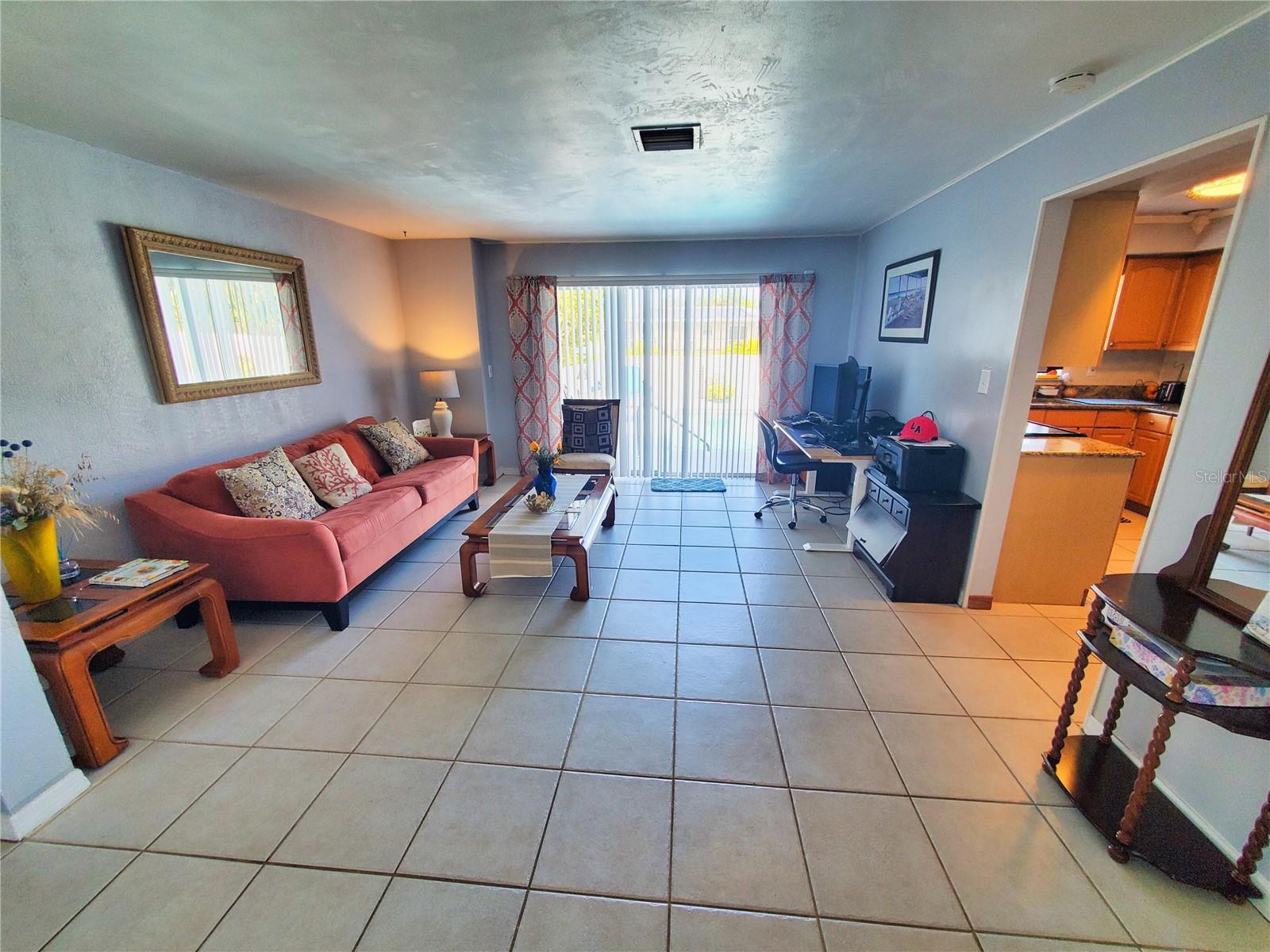 Image 10 of 30 For 4 Golfview Road