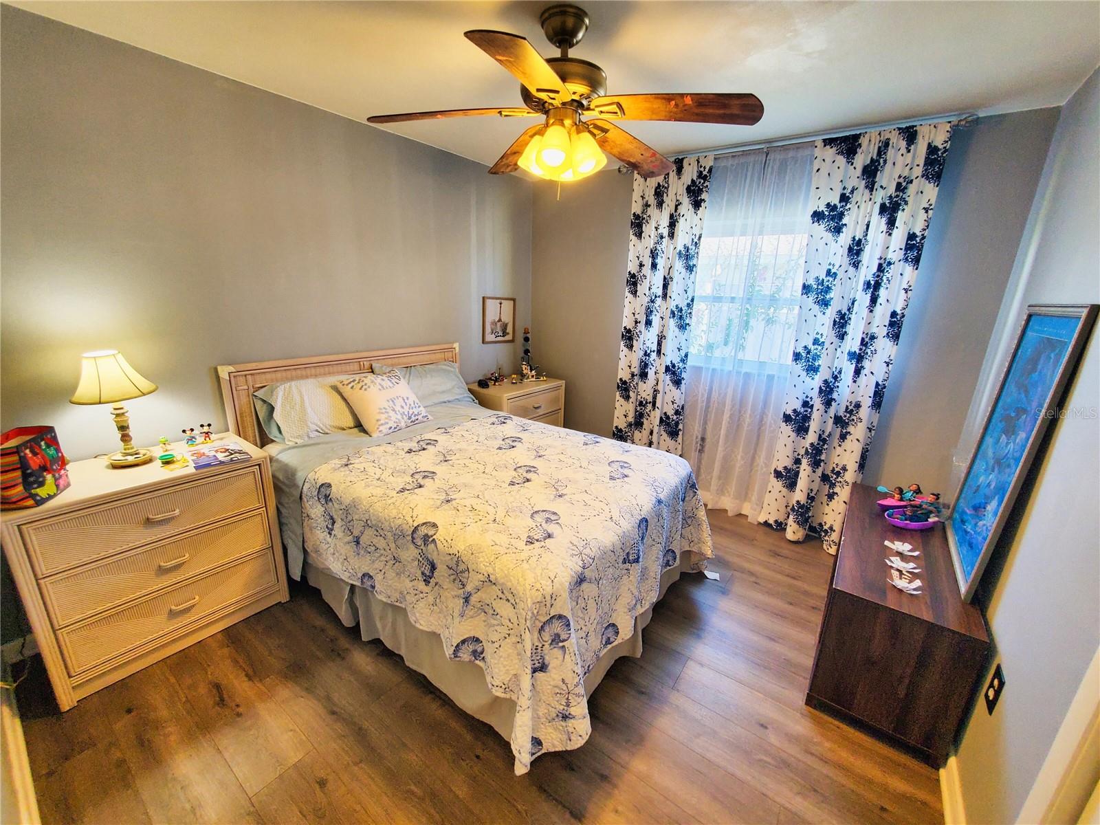 Image 19 of 30 For 4 Golfview Road