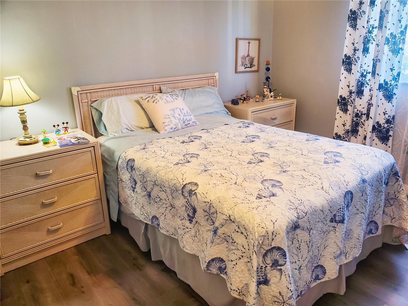 Image 20 of 30 For 4 Golfview Road