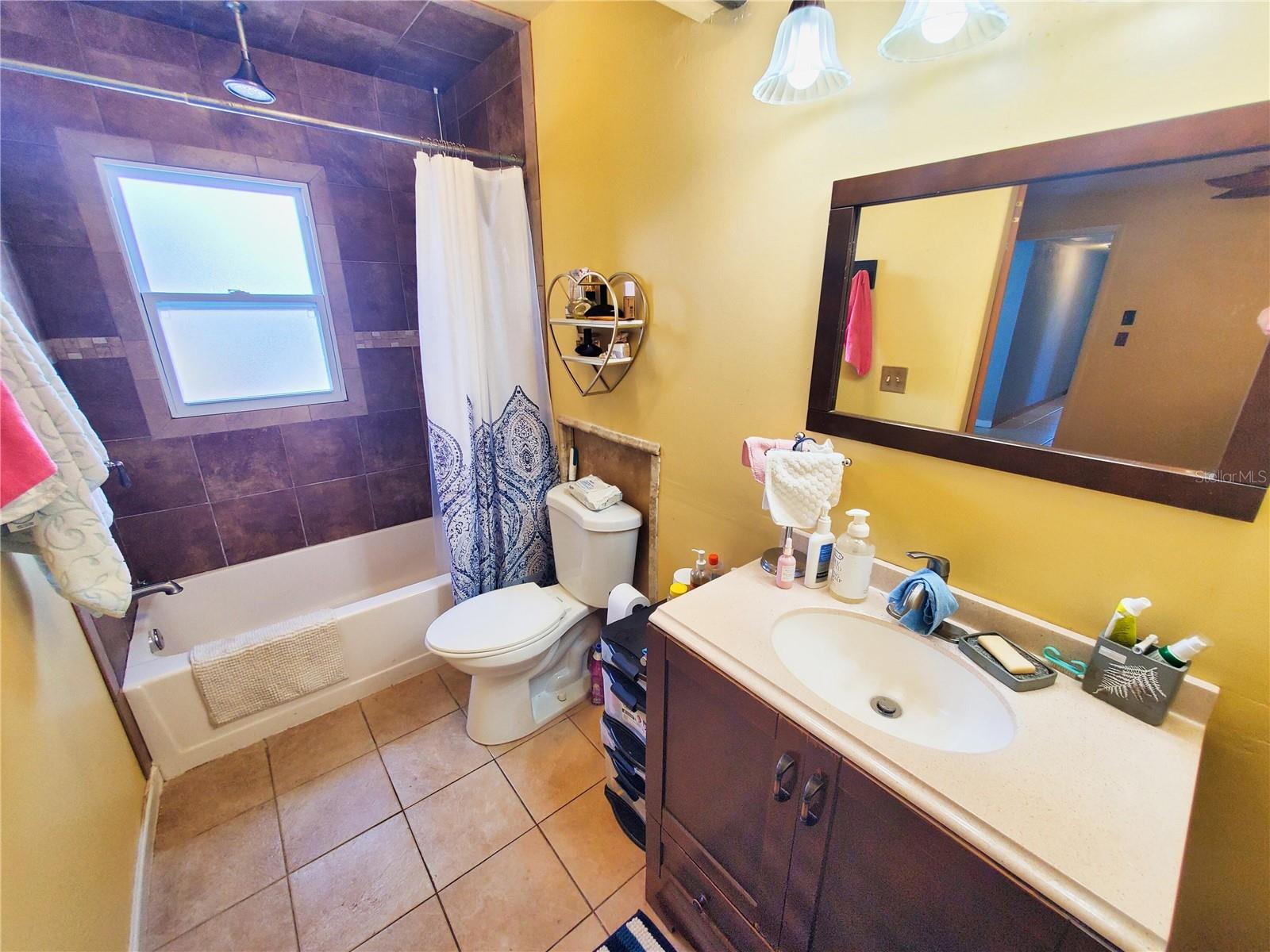 Image 22 of 30 For 4 Golfview Road