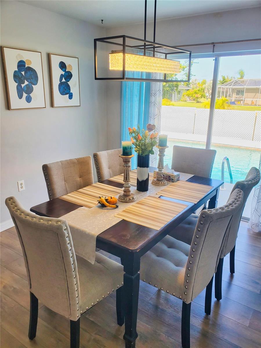 Image 3 of 30 For 4 Golfview Road