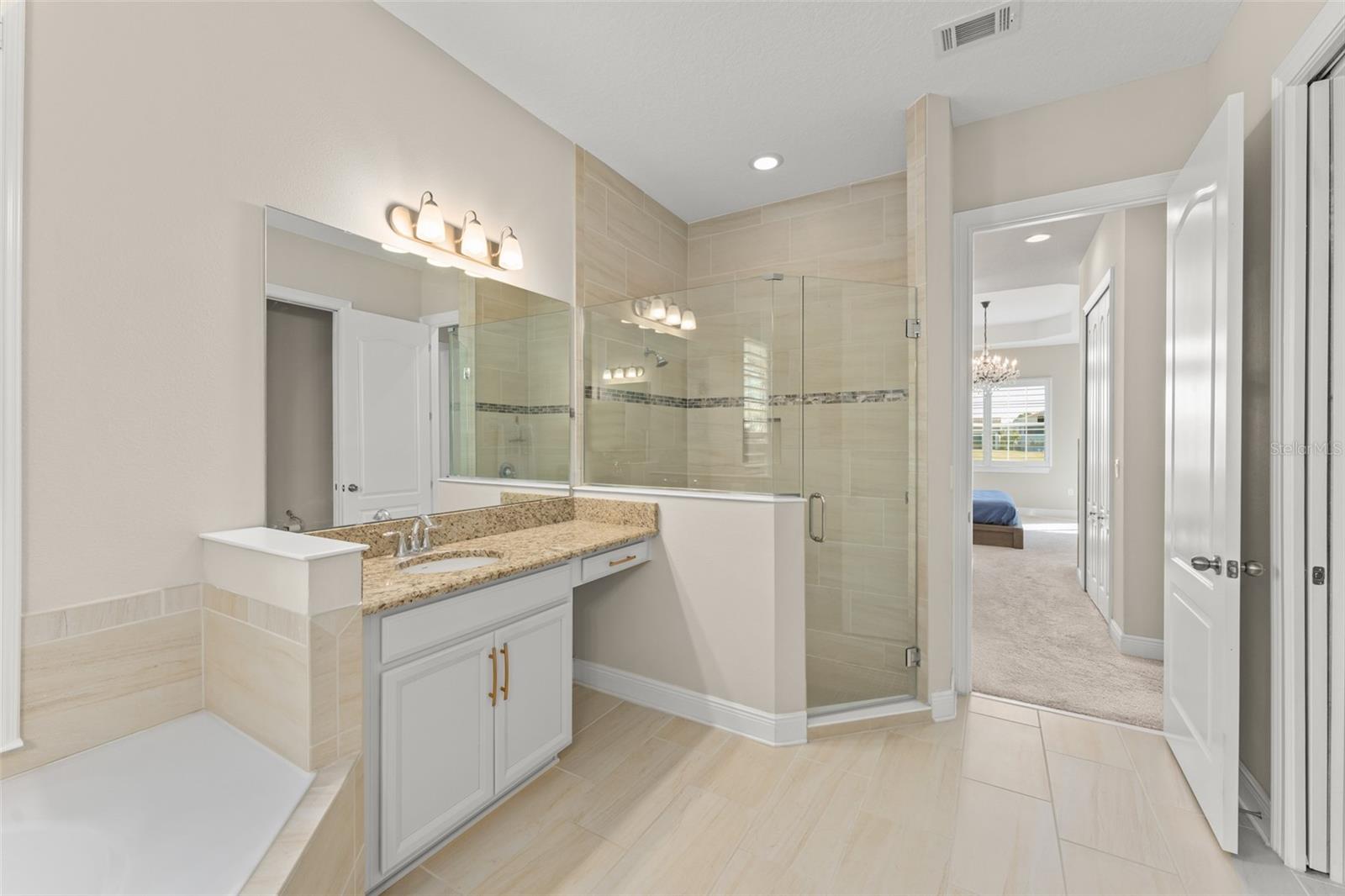 Image 13 of 31 For 13195 Woodford Street