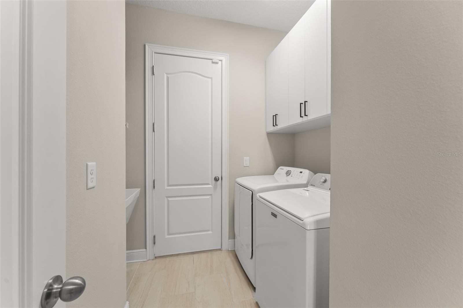 Image 24 of 31 For 13195 Woodford Street