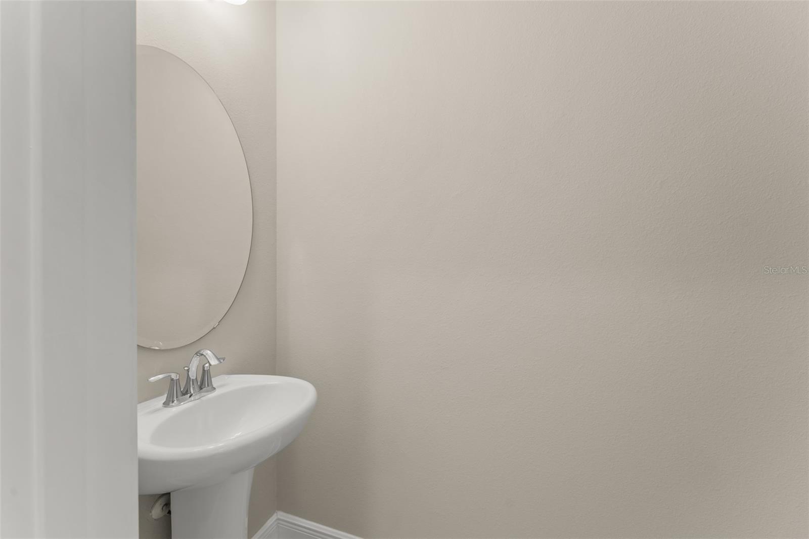 Image 26 of 31 For 13195 Woodford Street