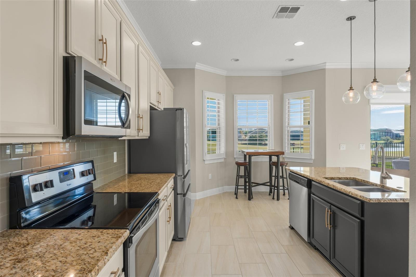 Image 8 of 31 For 13195 Woodford Street