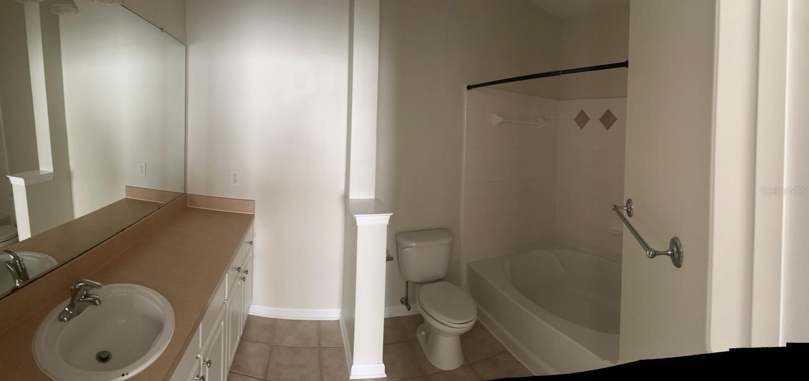 Image 11 of 13 For 12861 Madison Pointe Circle 207