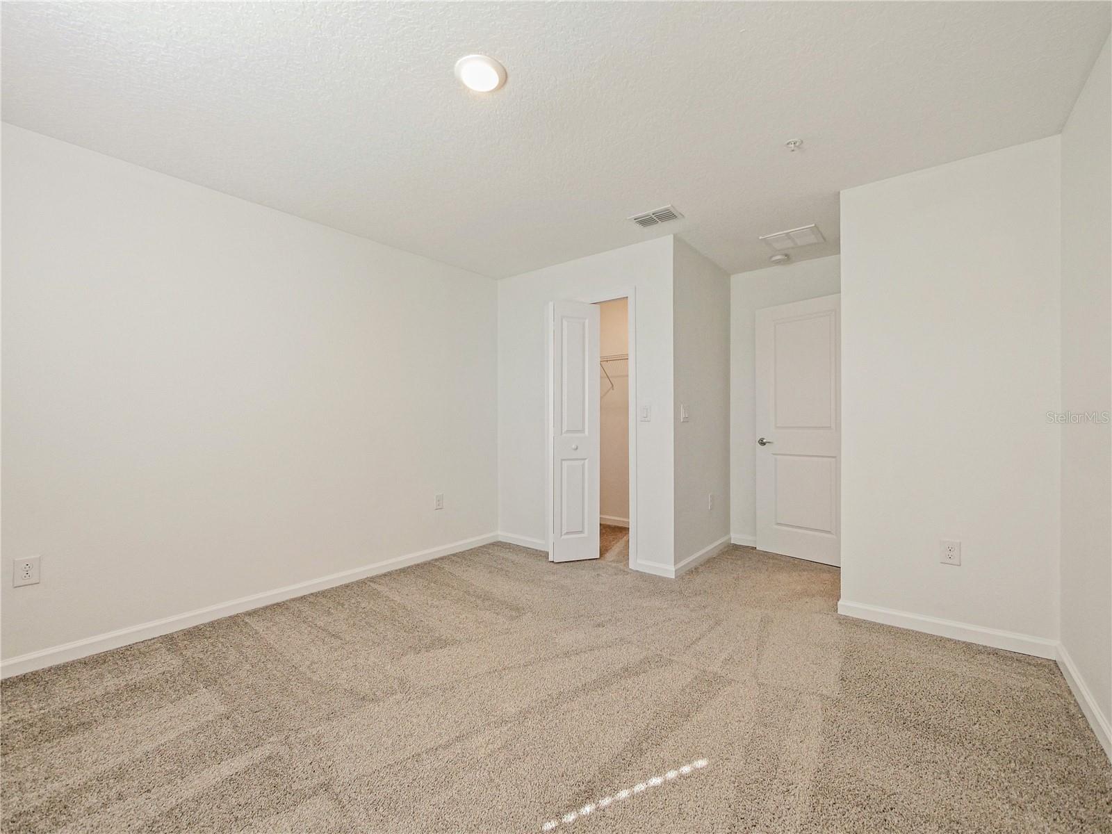 Listing photo id 17 for 3109 Aqua Virgo Loop 52