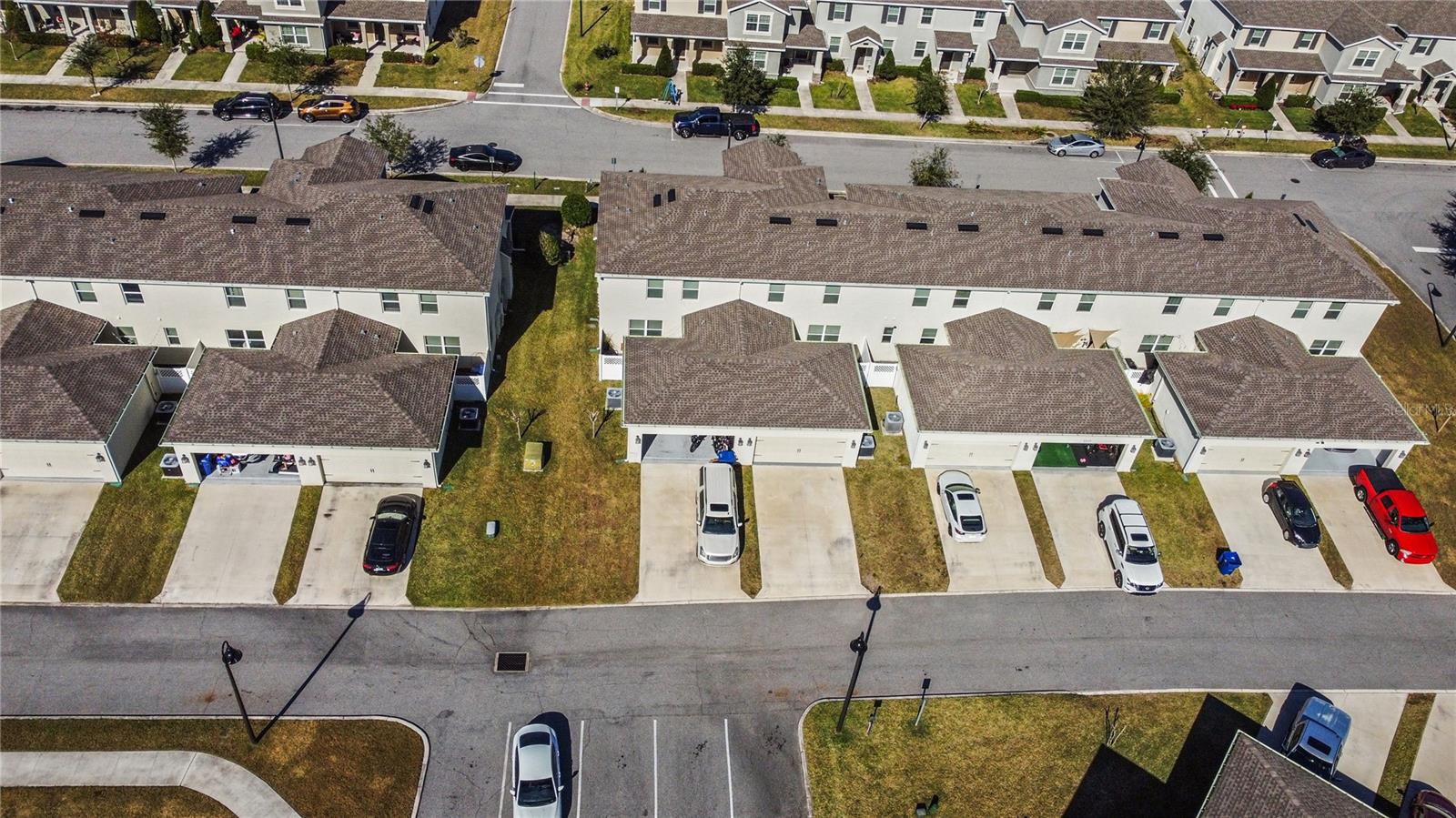 Listing photo id 34 for 3109 Aqua Virgo Loop 52