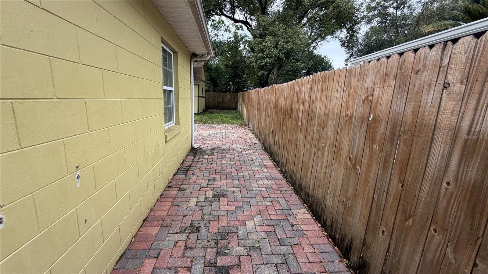 Image 34 of 43 For 326 Enka Avenue