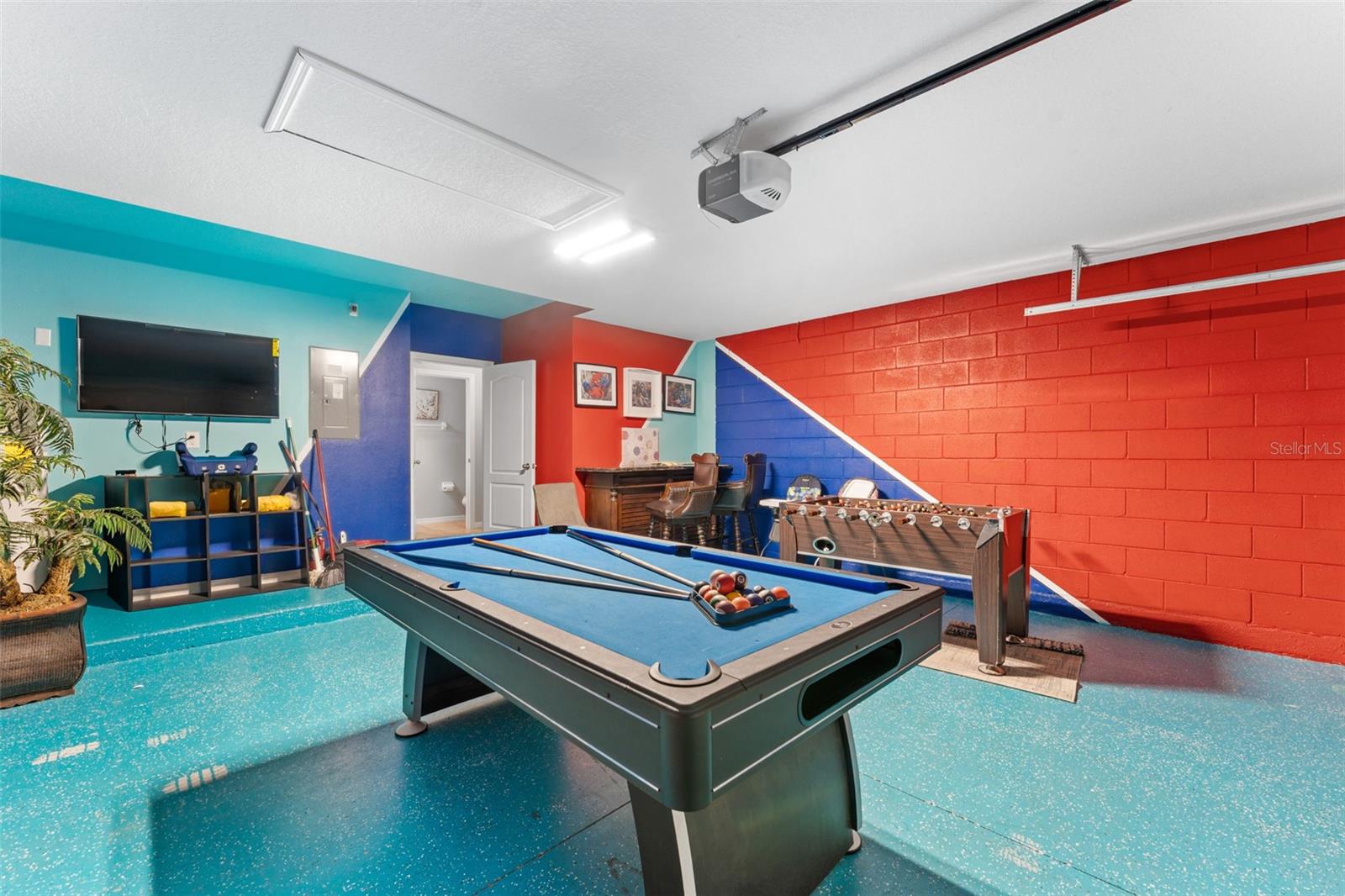 Image 17 of 41 For 9045 Paolos Place