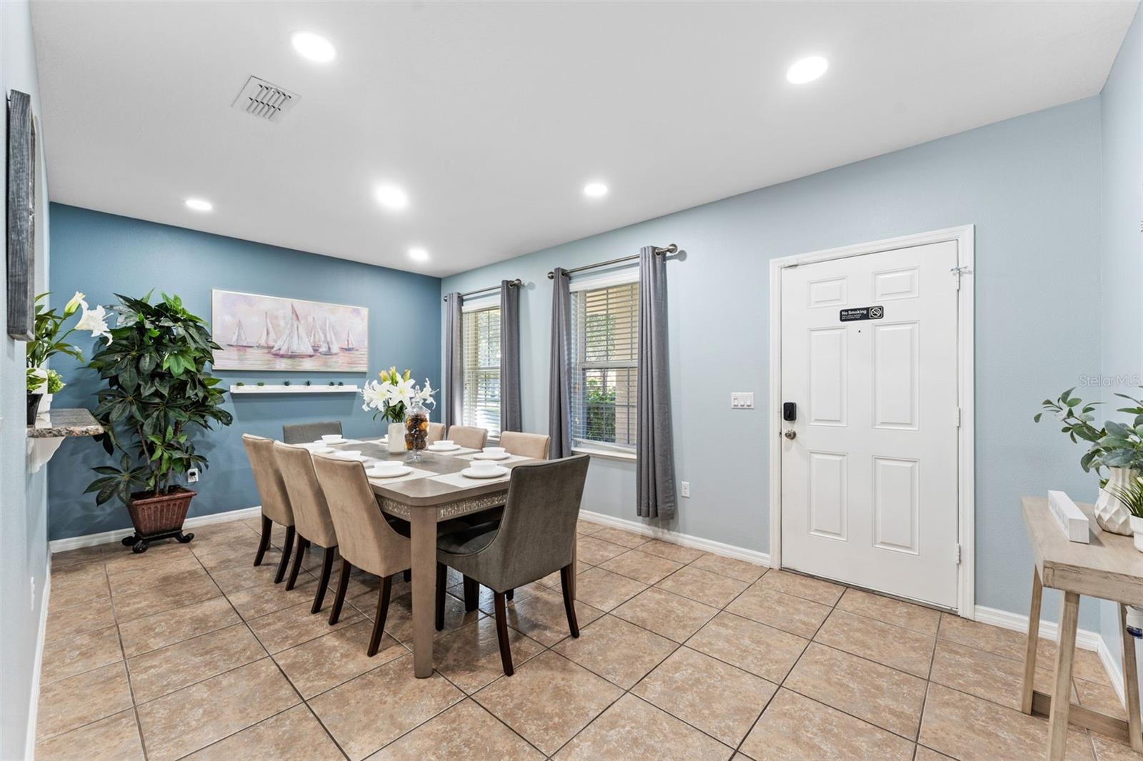 Image 4 of 41 For 9045 Paolos Place