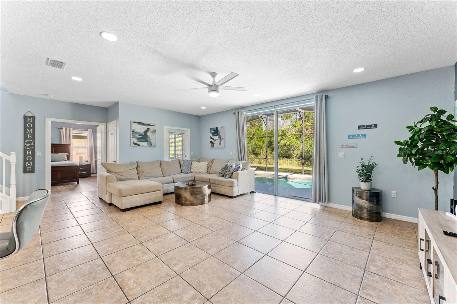 Image 8 of 41 For 9045 Paolos Place