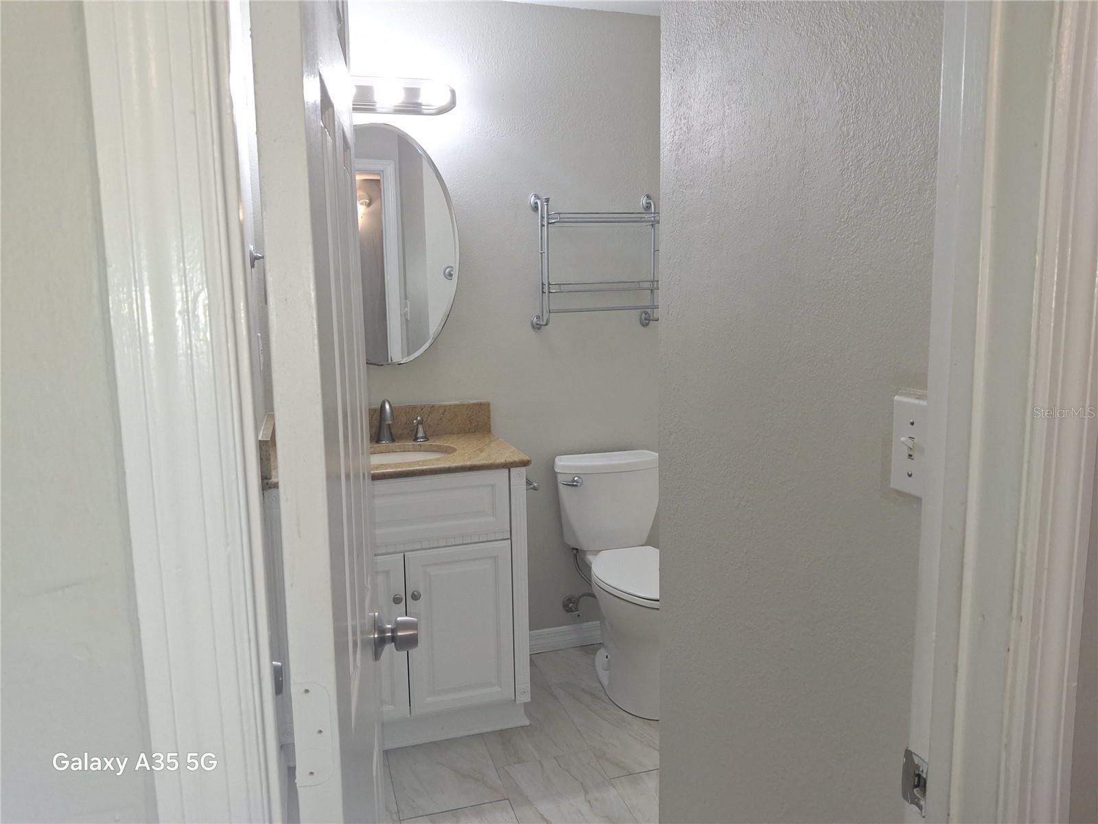 Image 18 of 27 For 1695 Lee Road B210
