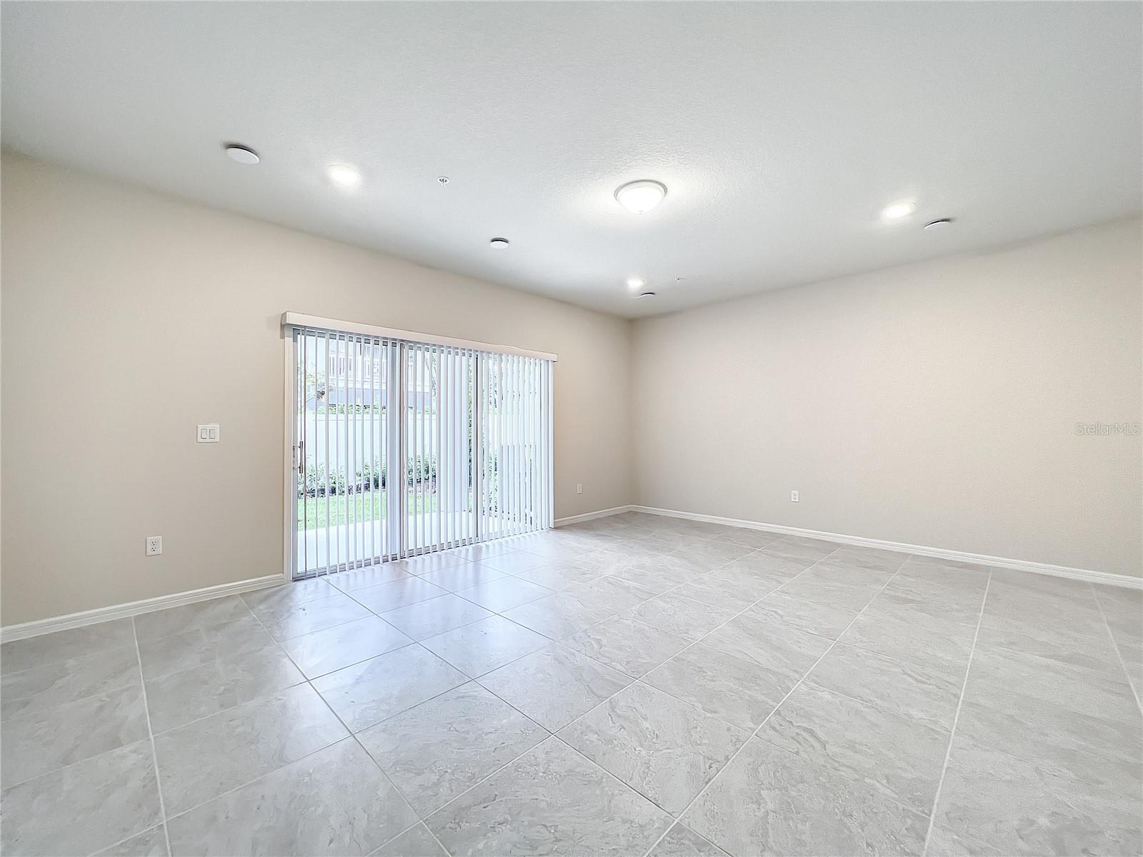 Listing photo id 12 for 2021 Canny Cove