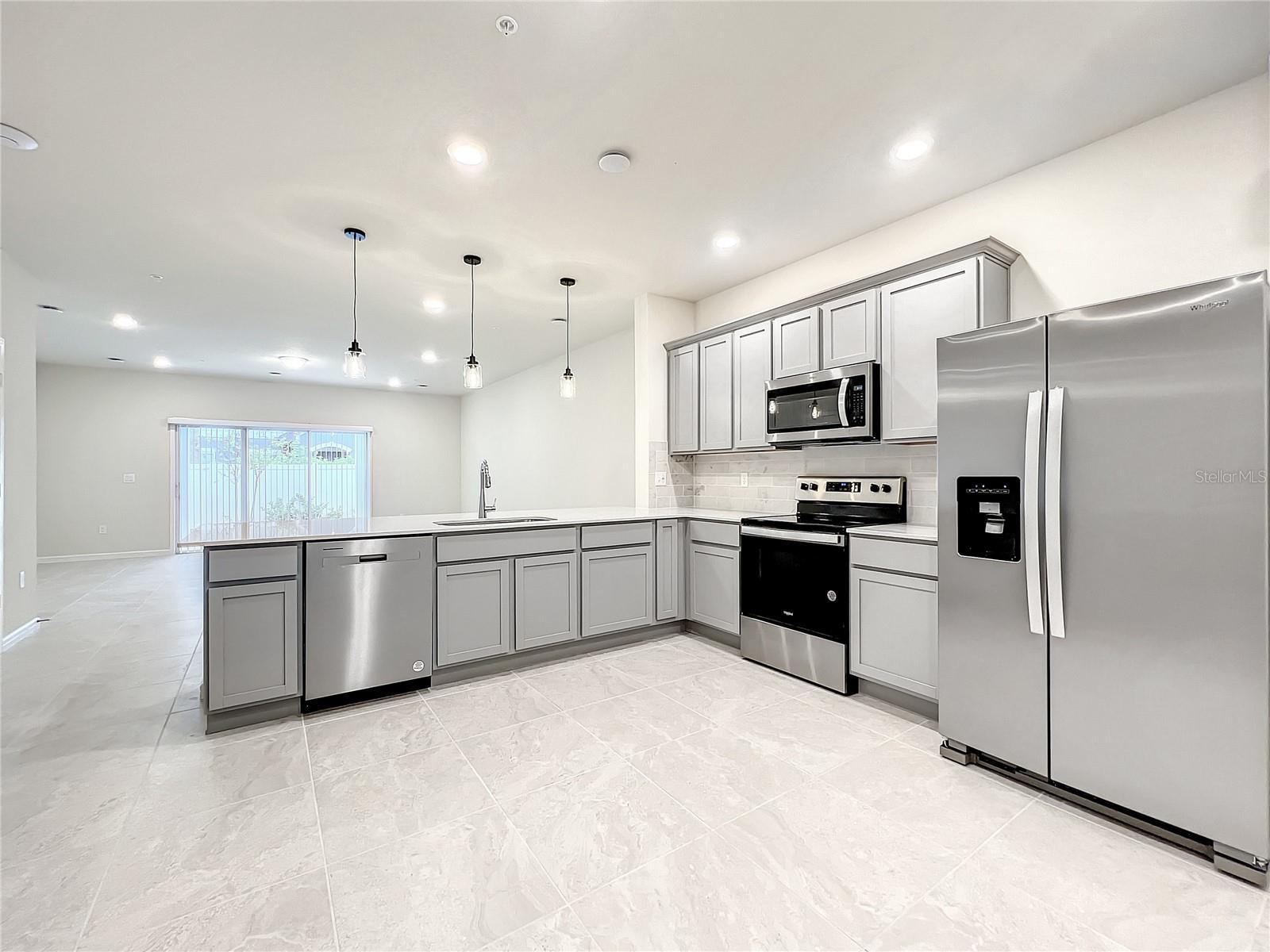 Listing photo id 5 for 2021 Canny Cove