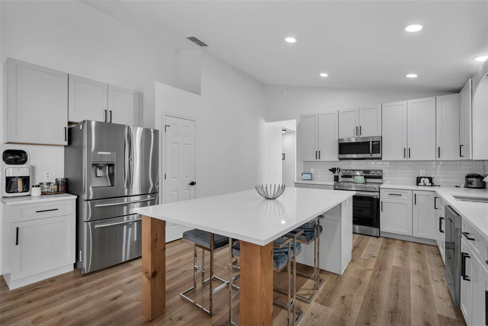 Image 13 of 47 For 412 Downing Circle