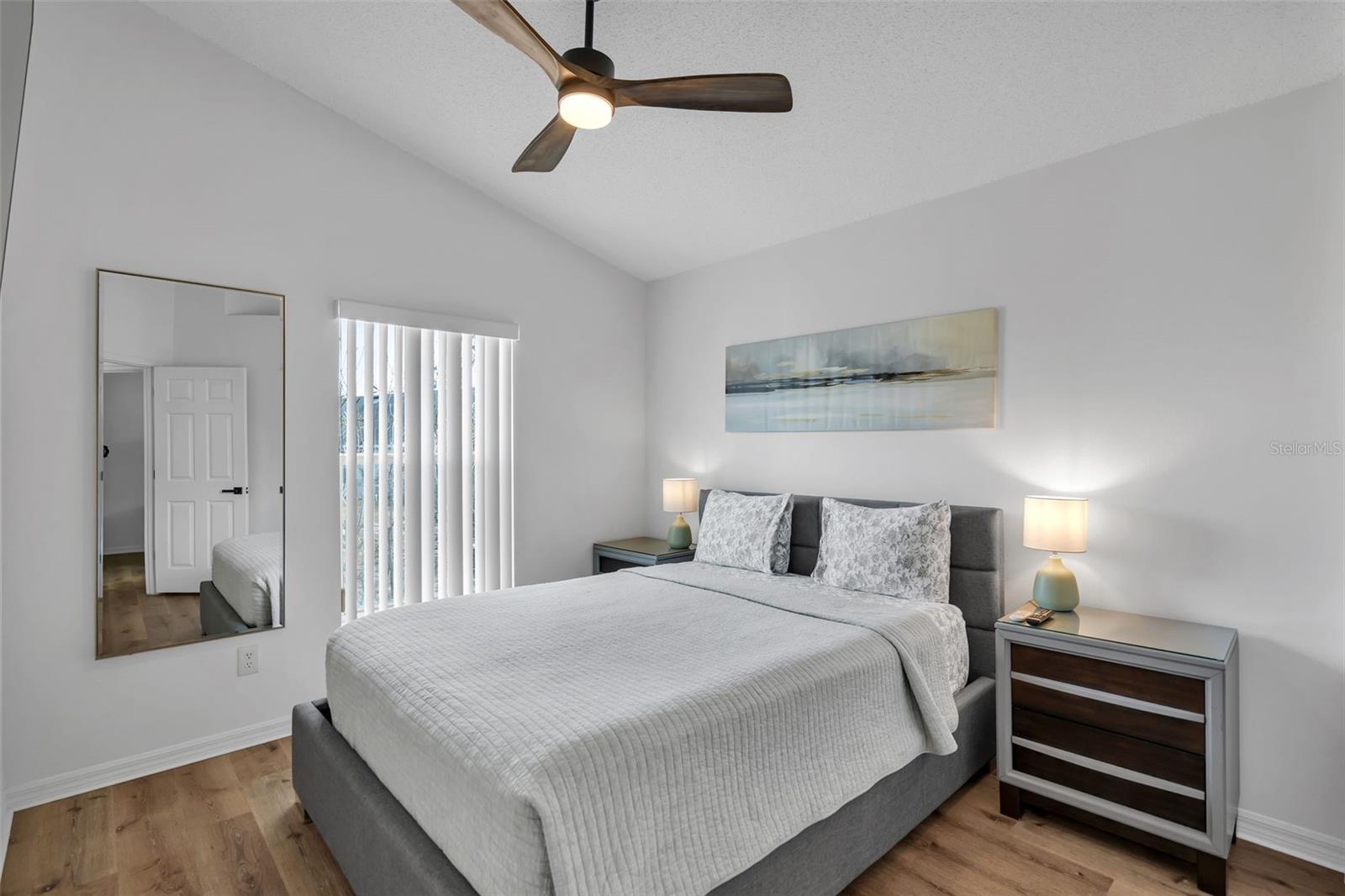 Image 20 of 47 For 412 Downing Circle