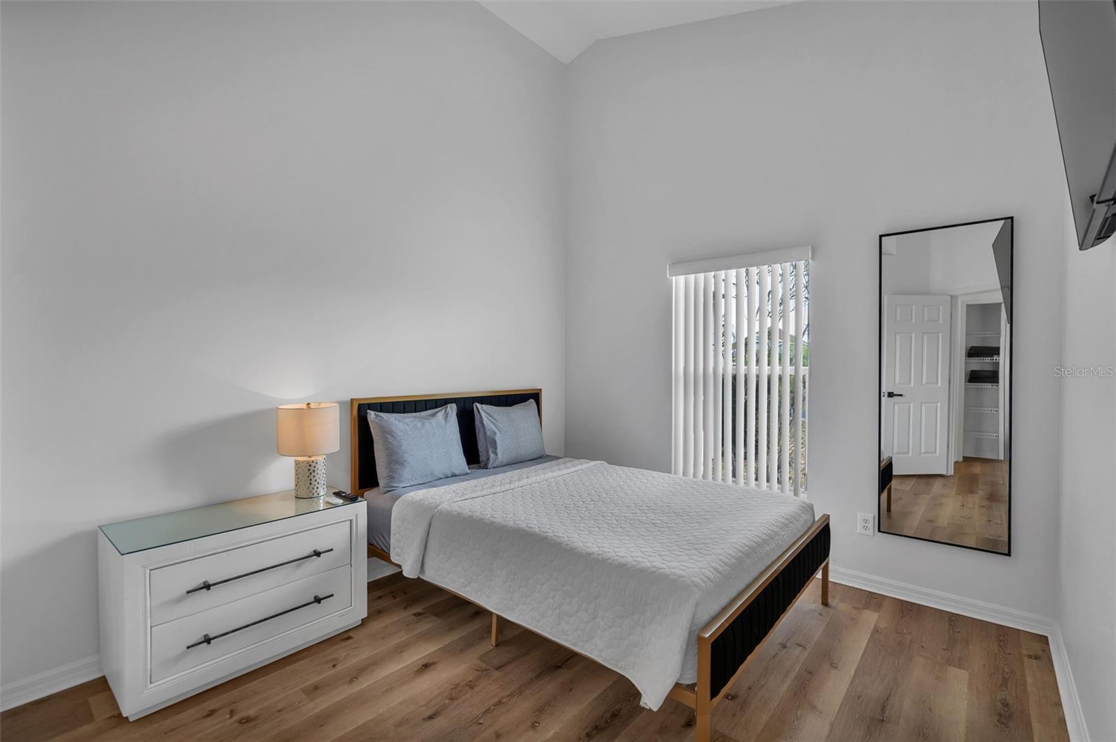 Image 26 of 47 For 412 Downing Circle