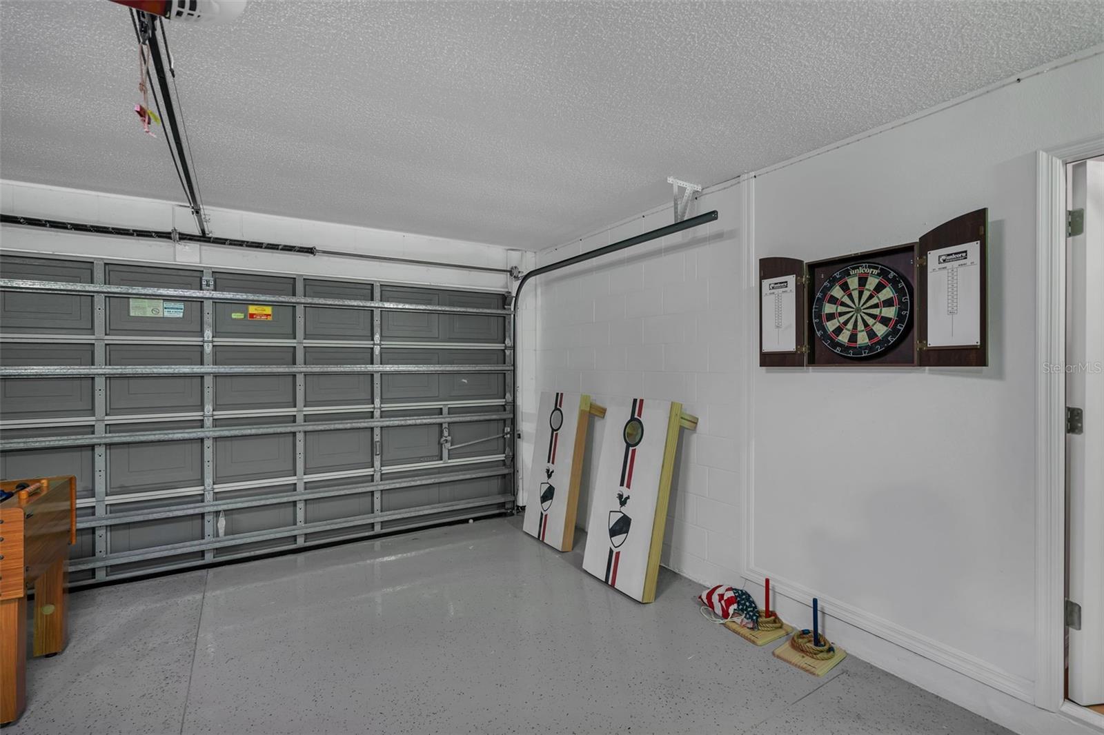 Image 30 of 47 For 412 Downing Circle