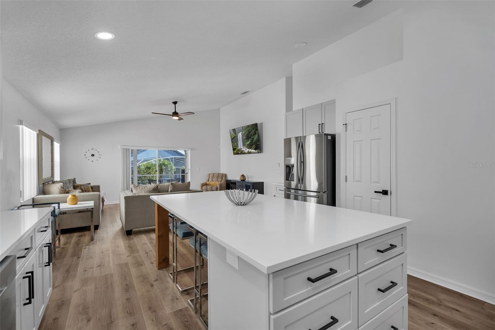 Image 7 of 47 For 412 Downing Circle