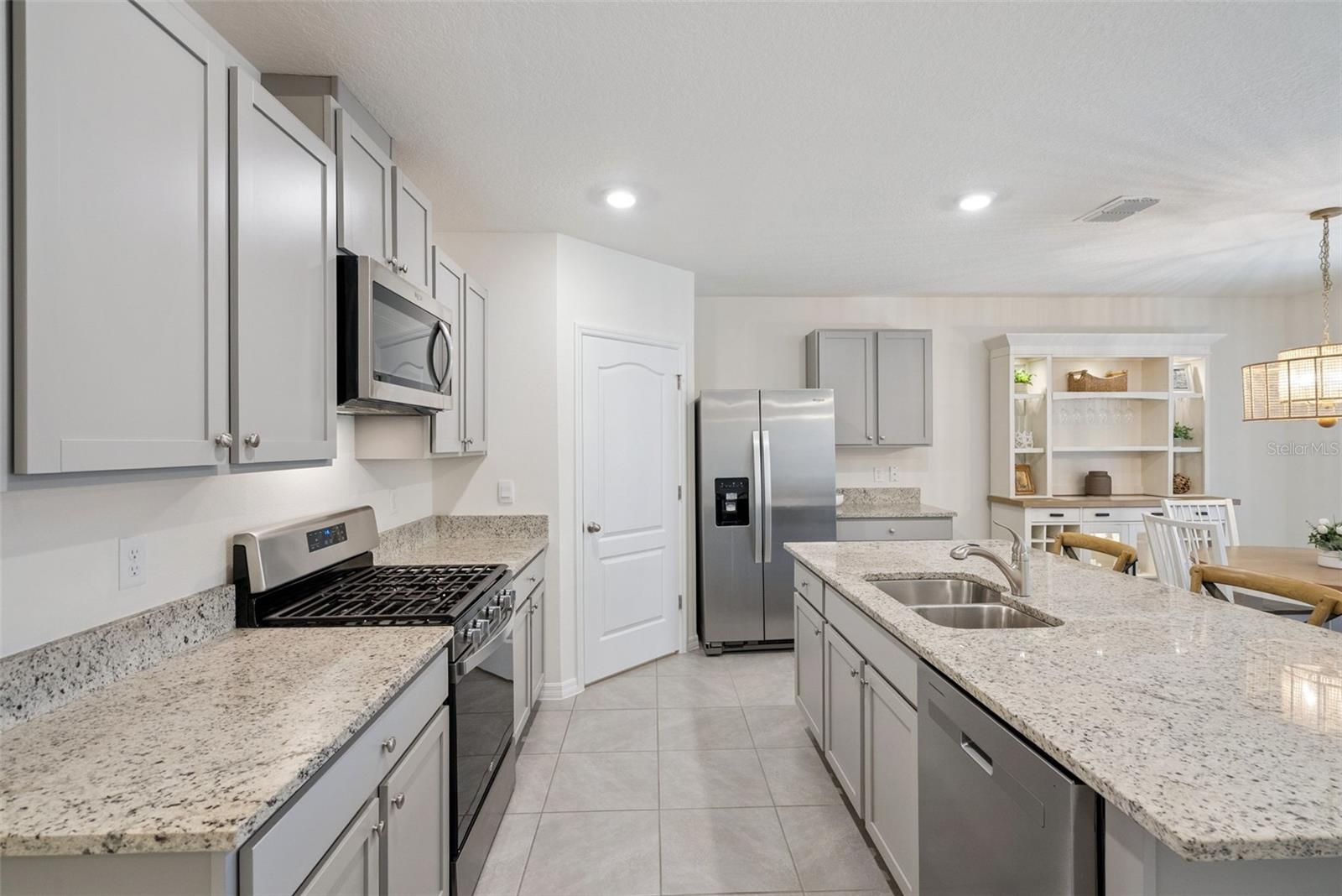 Image 5 of 51 For 759 Lazio Circle