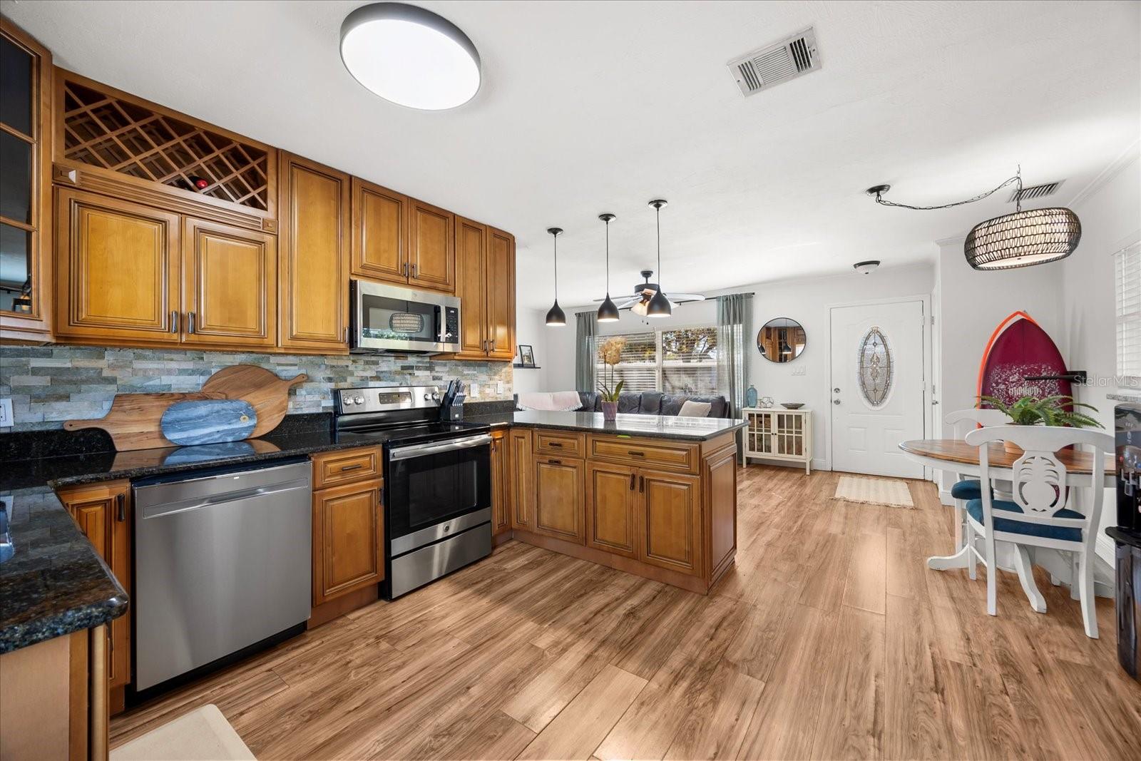 Image 11 of 30 For 1792 Chilean Lane