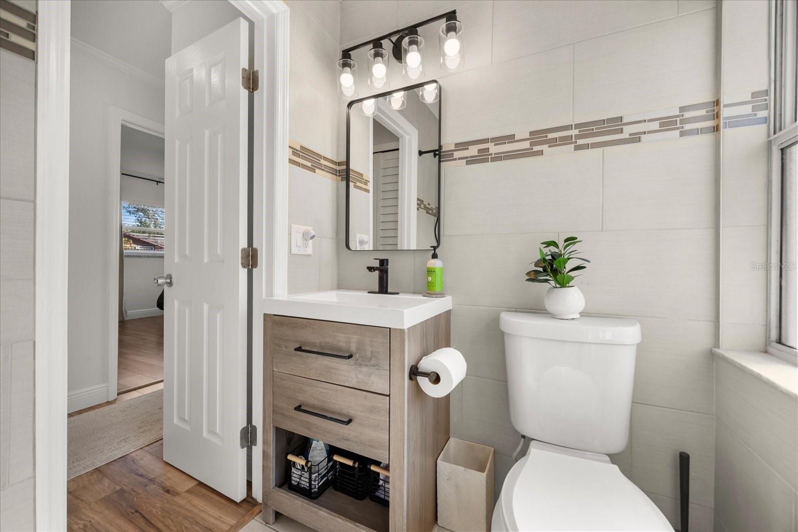 Image 22 of 30 For 1792 Chilean Lane