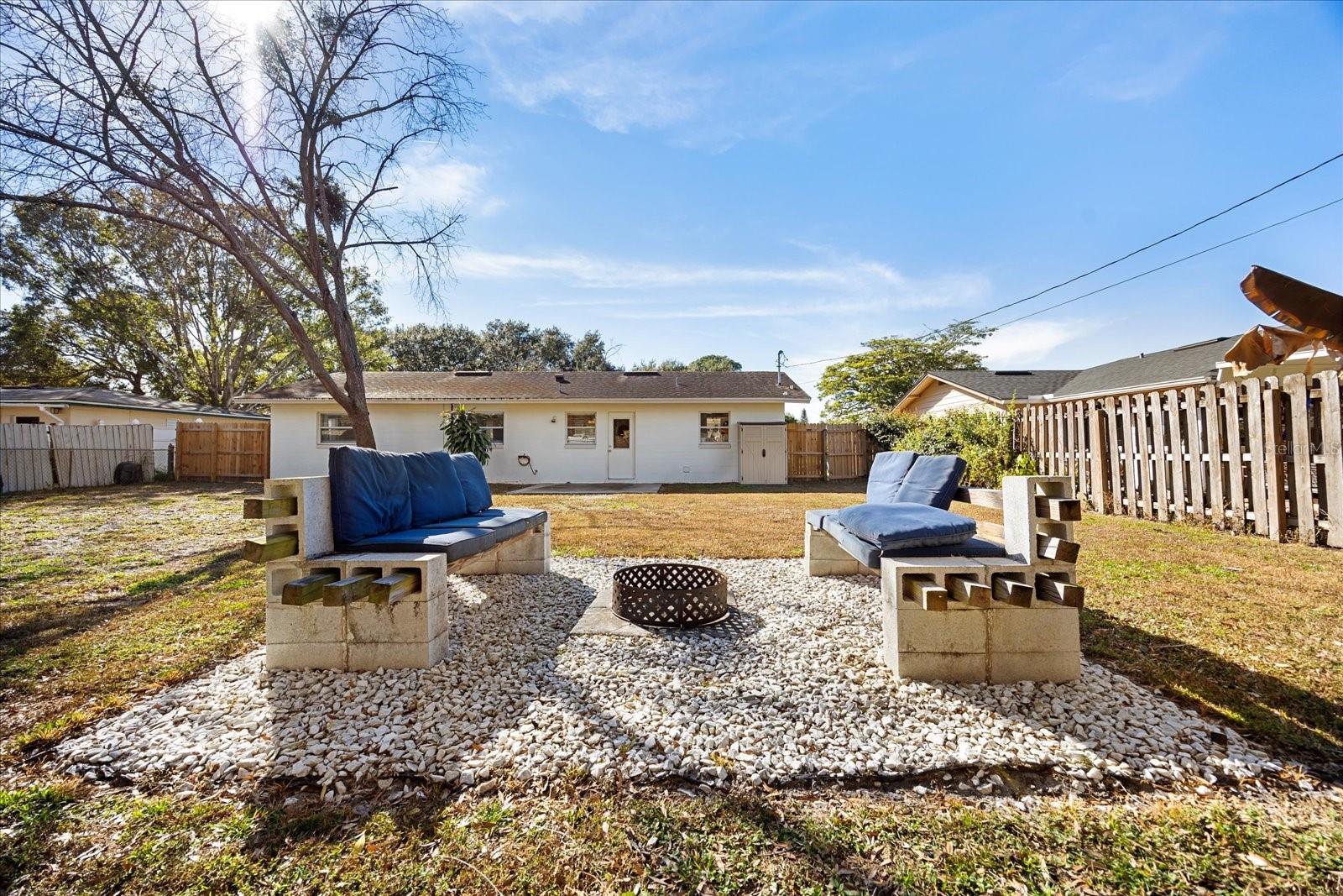 Image 24 of 30 For 1792 Chilean Lane