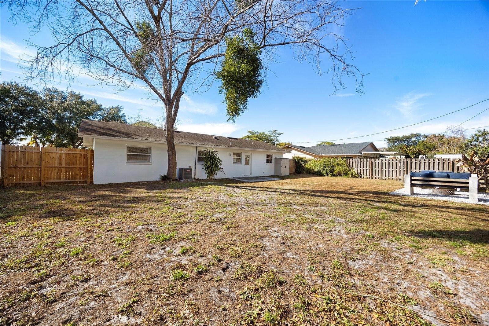 Image 26 of 30 For 1792 Chilean Lane