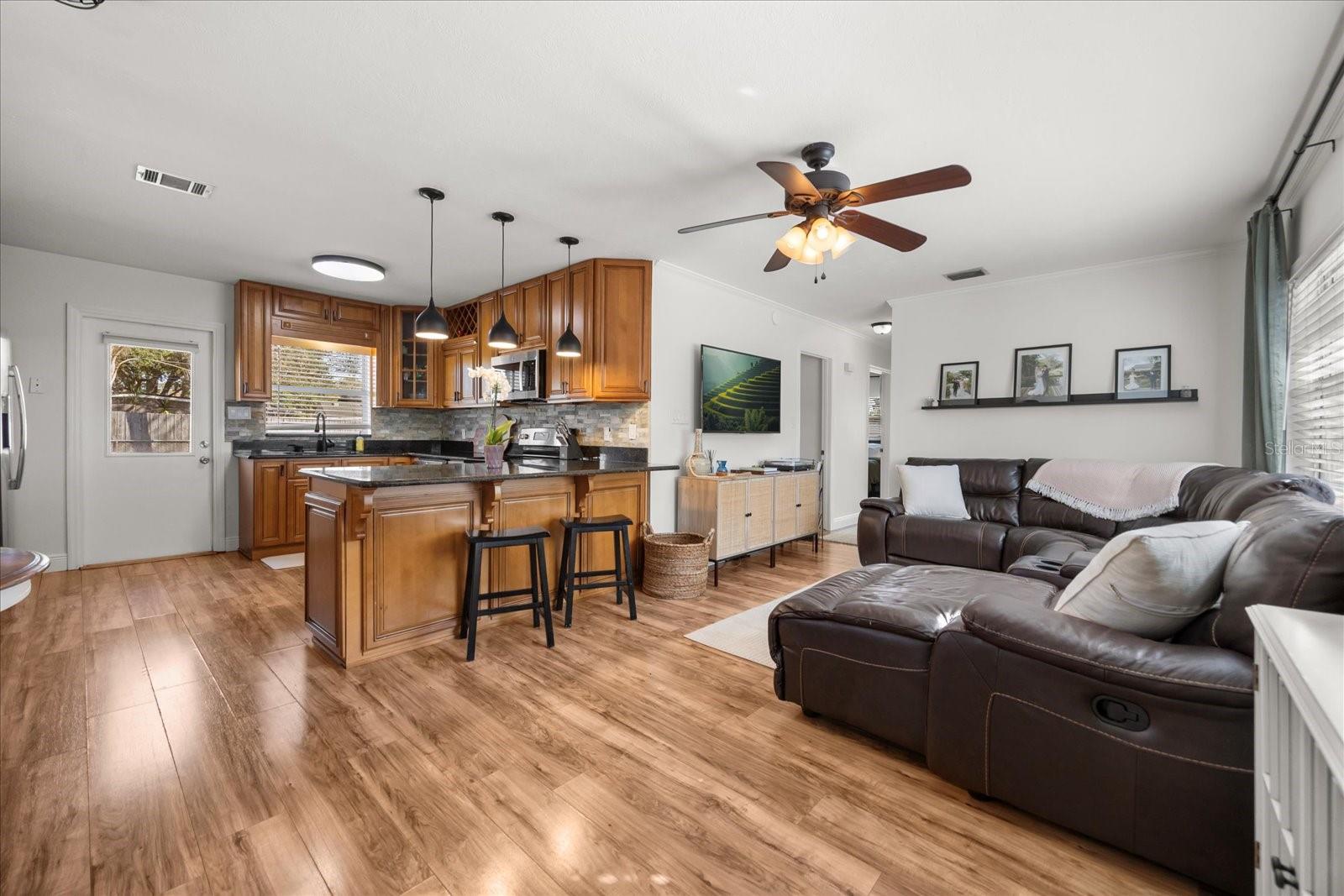 Image 4 of 30 For 1792 Chilean Lane