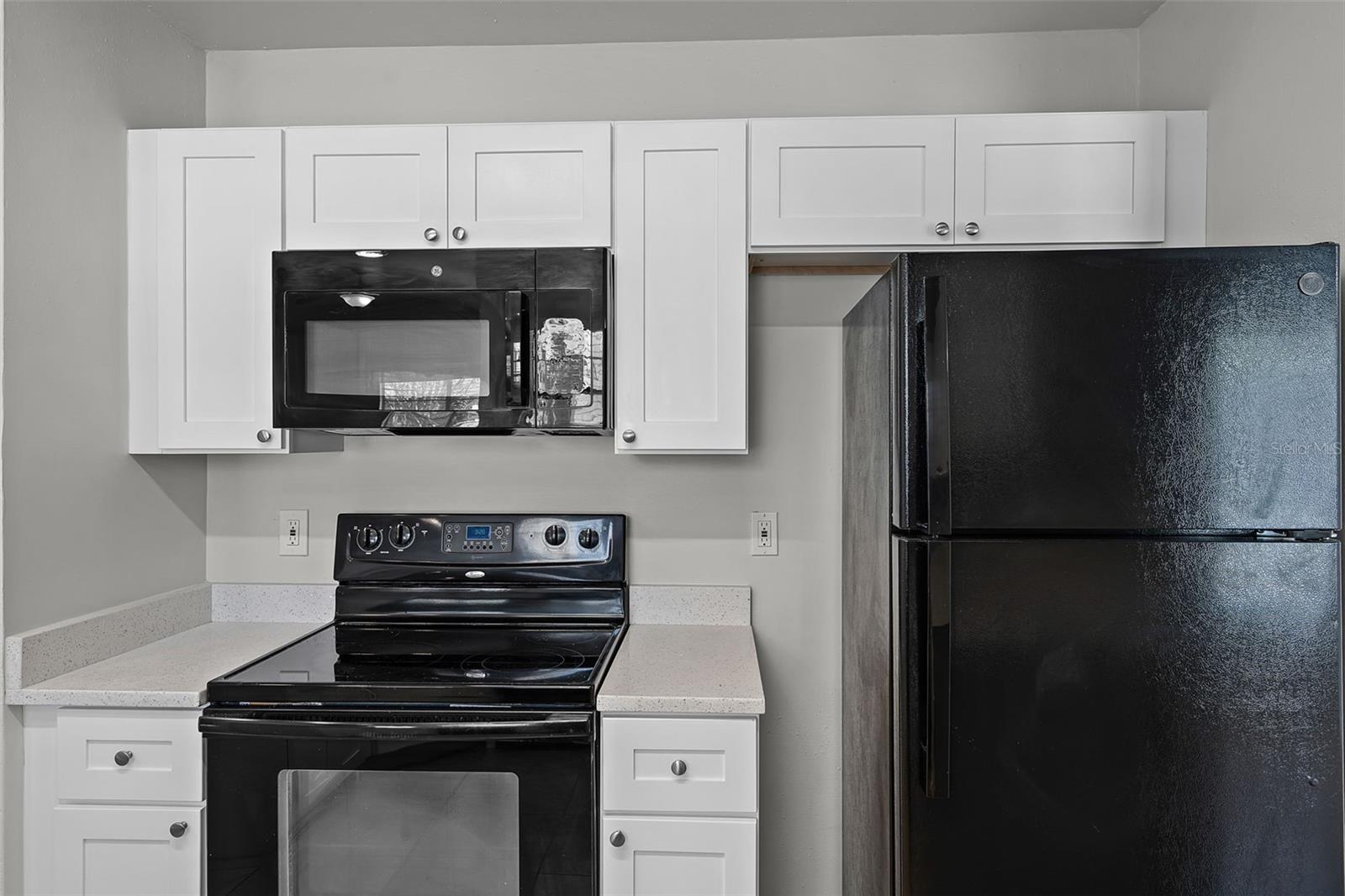 Image 11 of 33 For 996 Big Oaks Drive