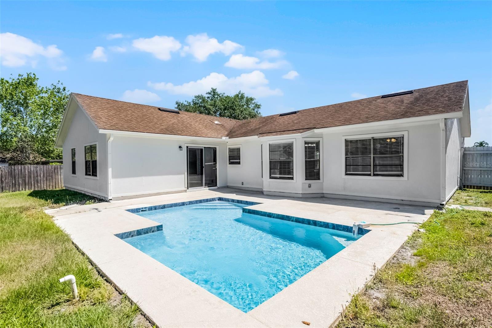 Image 26 of 33 For 996 Big Oaks Drive