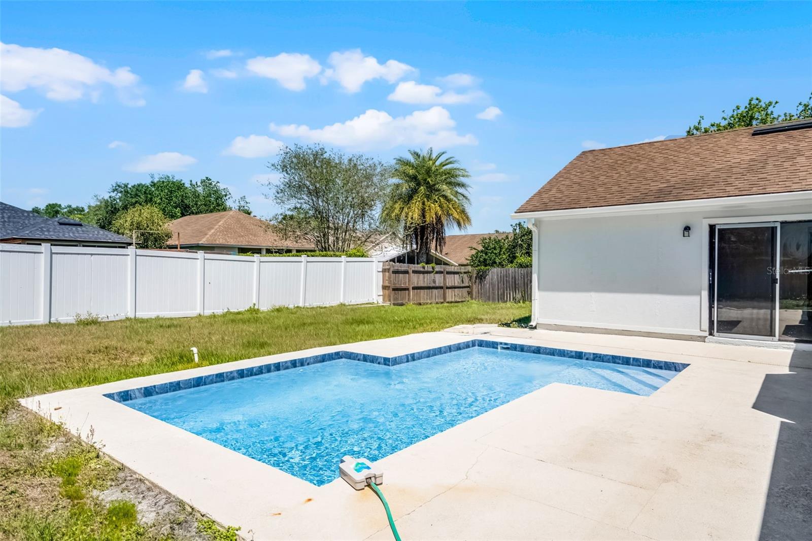 Image 27 of 33 For 996 Big Oaks Drive