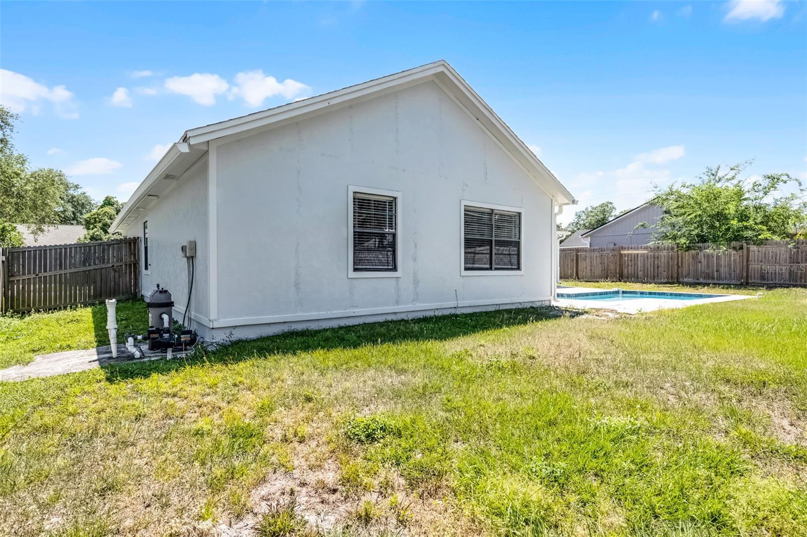 Image 28 of 33 For 996 Big Oaks Drive