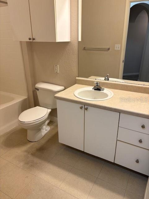 Image 7 of 11 For 911 Orange Avenue 216