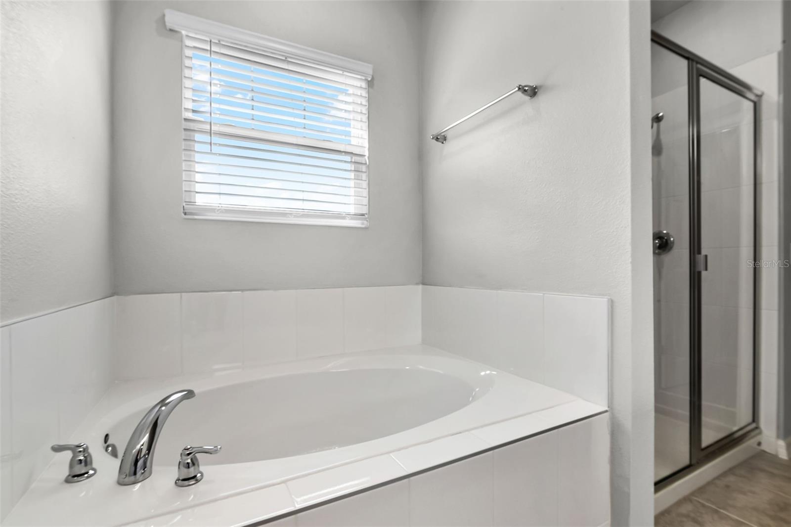 Image 18 of 28 For 505 Venetian Palms Boulevard