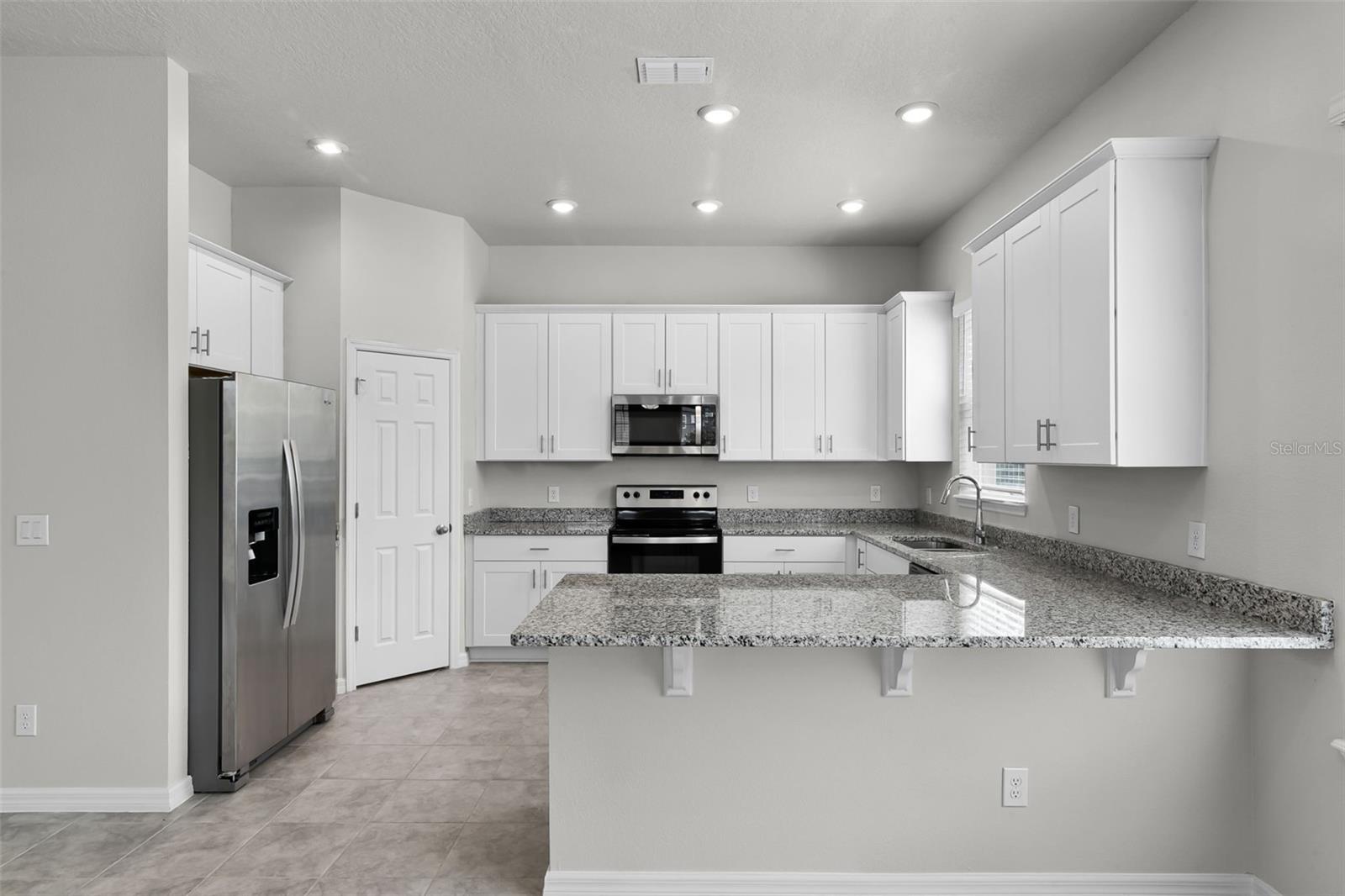 Image 9 of 28 For 505 Venetian Palms Boulevard