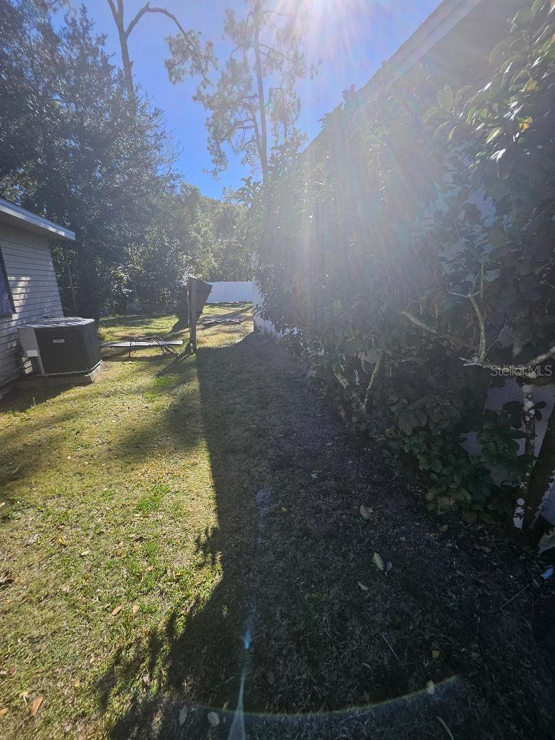 Image 3 of 9 For 1123 Australia Avenue