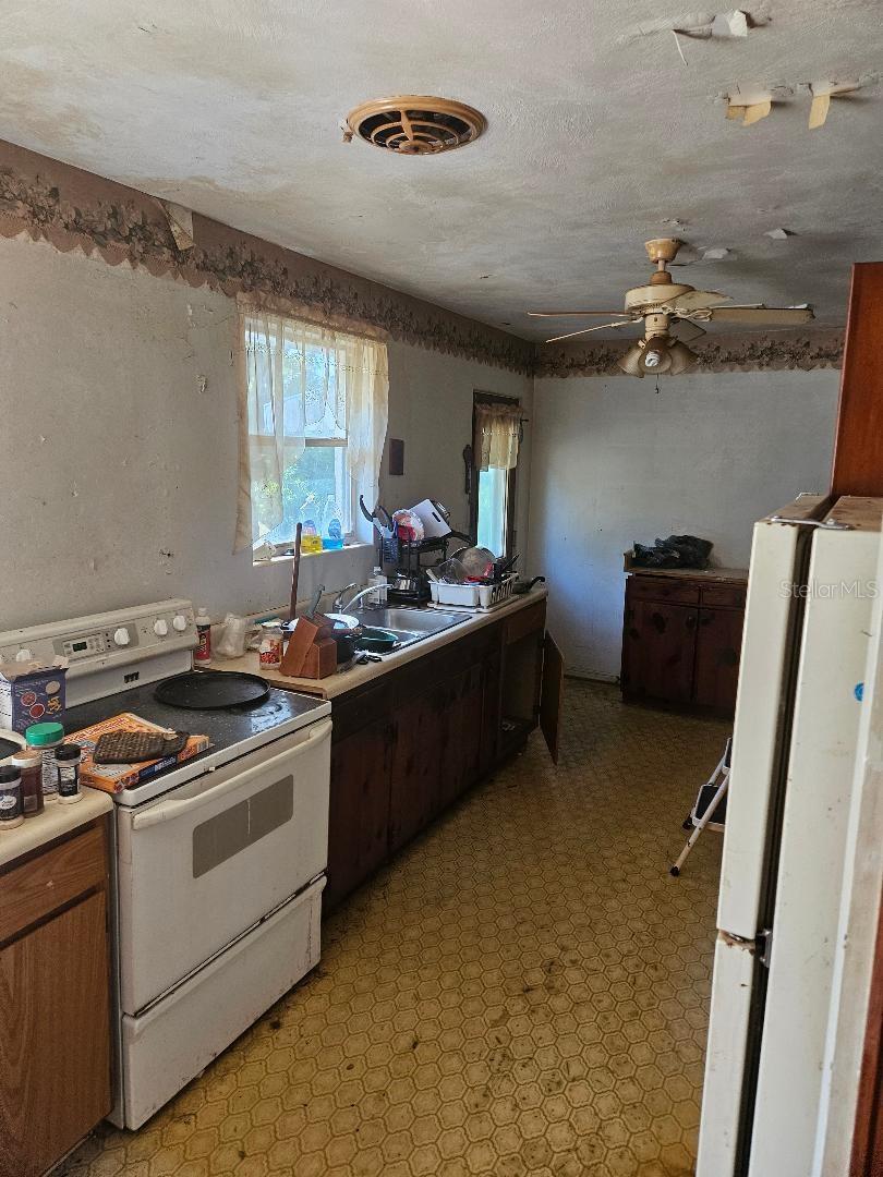 Image 4 of 9 For 1123 Australia Avenue