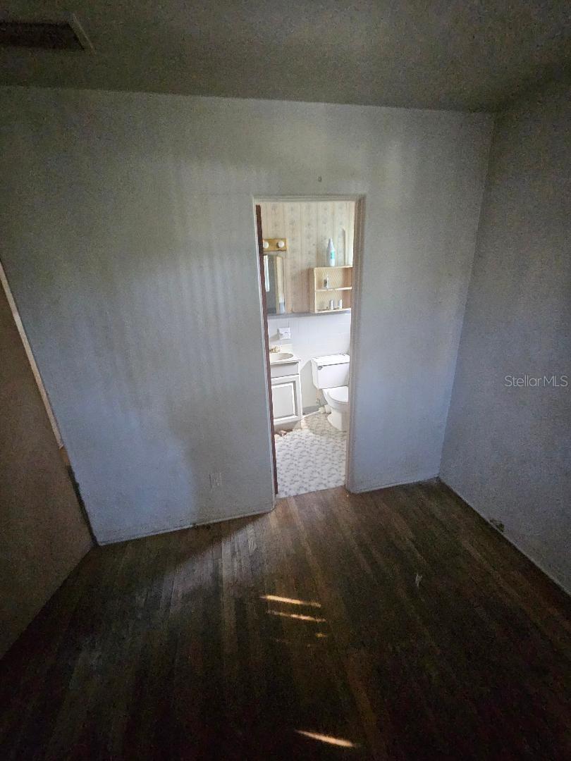 Image 5 of 9 For 1123 Australia Avenue