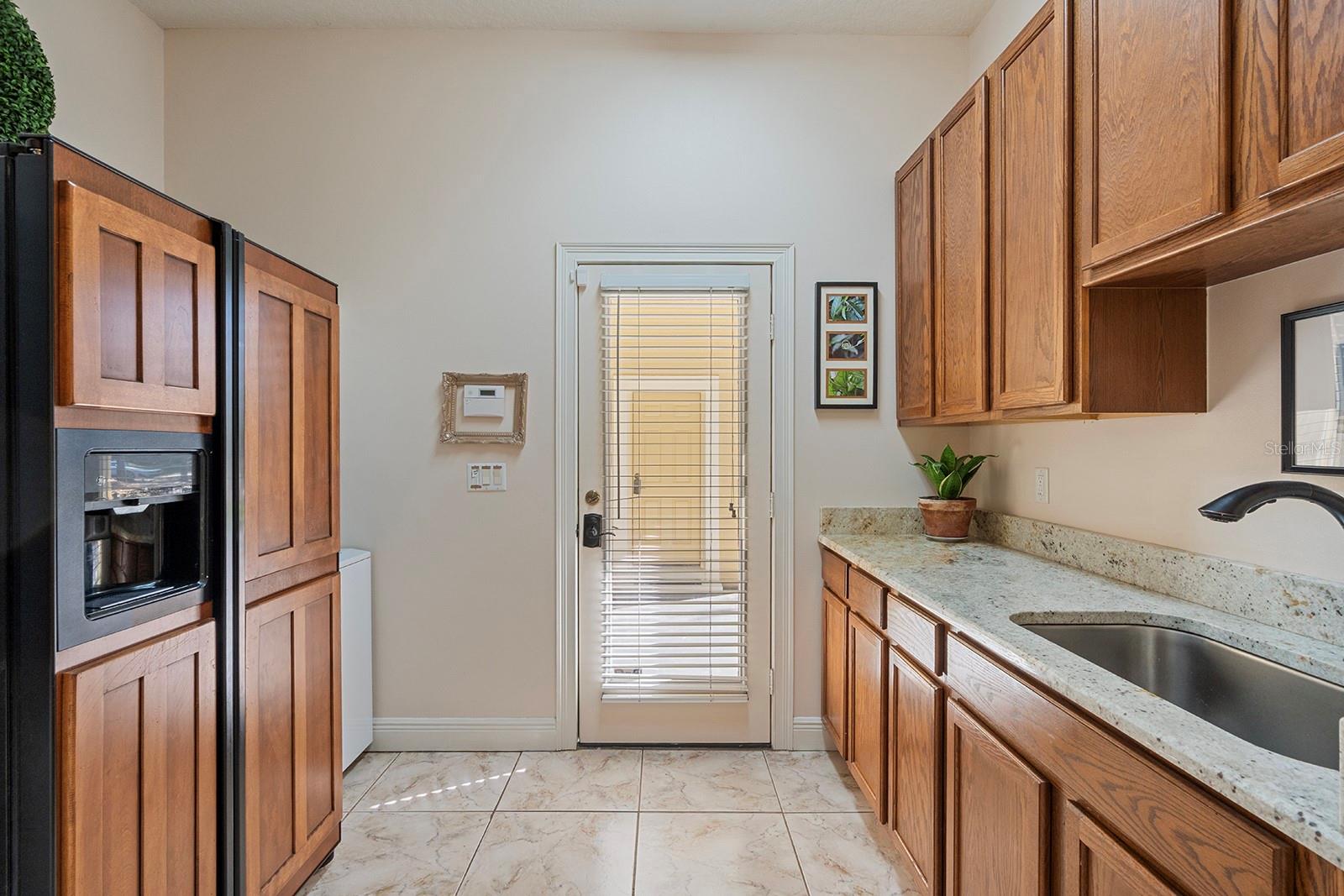 Image 49 of 78 For 2360 Kildare Drive